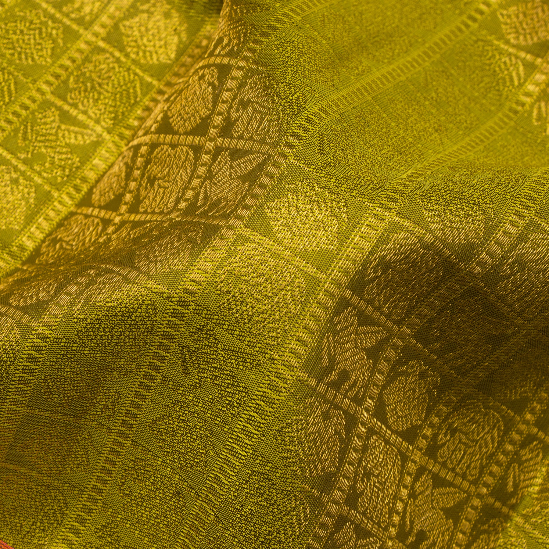 Kanakavalli Kanjivaram Silk Sari 25-110-HS001-02378 - Fabric View