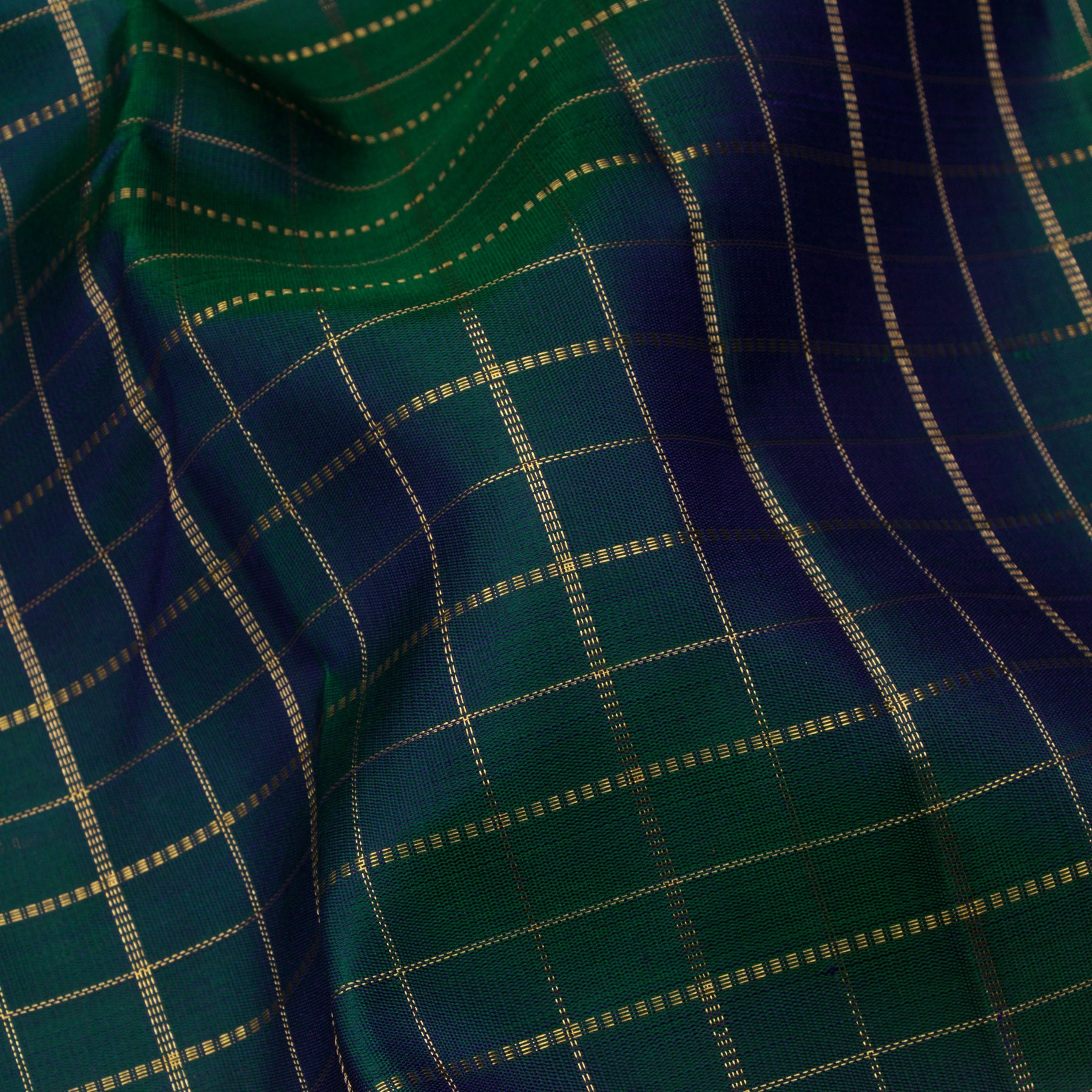 Kanakavalli Kanjivaram Silk Sari 25-110-HS001-02438 - Fabric View