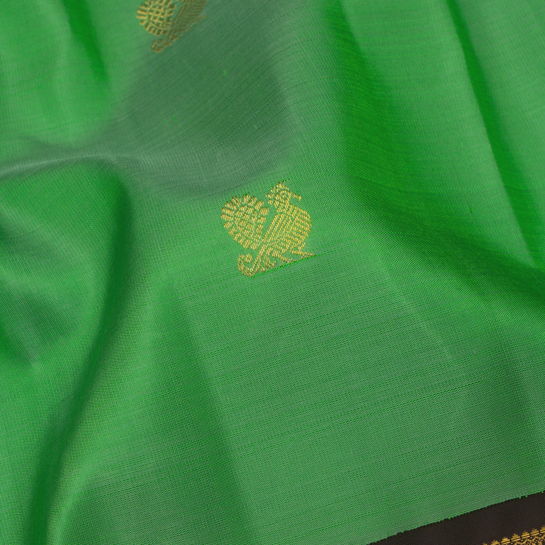 Kanakavalli Kanjivaram Silk Sari 25-110-HS001-02444 - Fabric View
