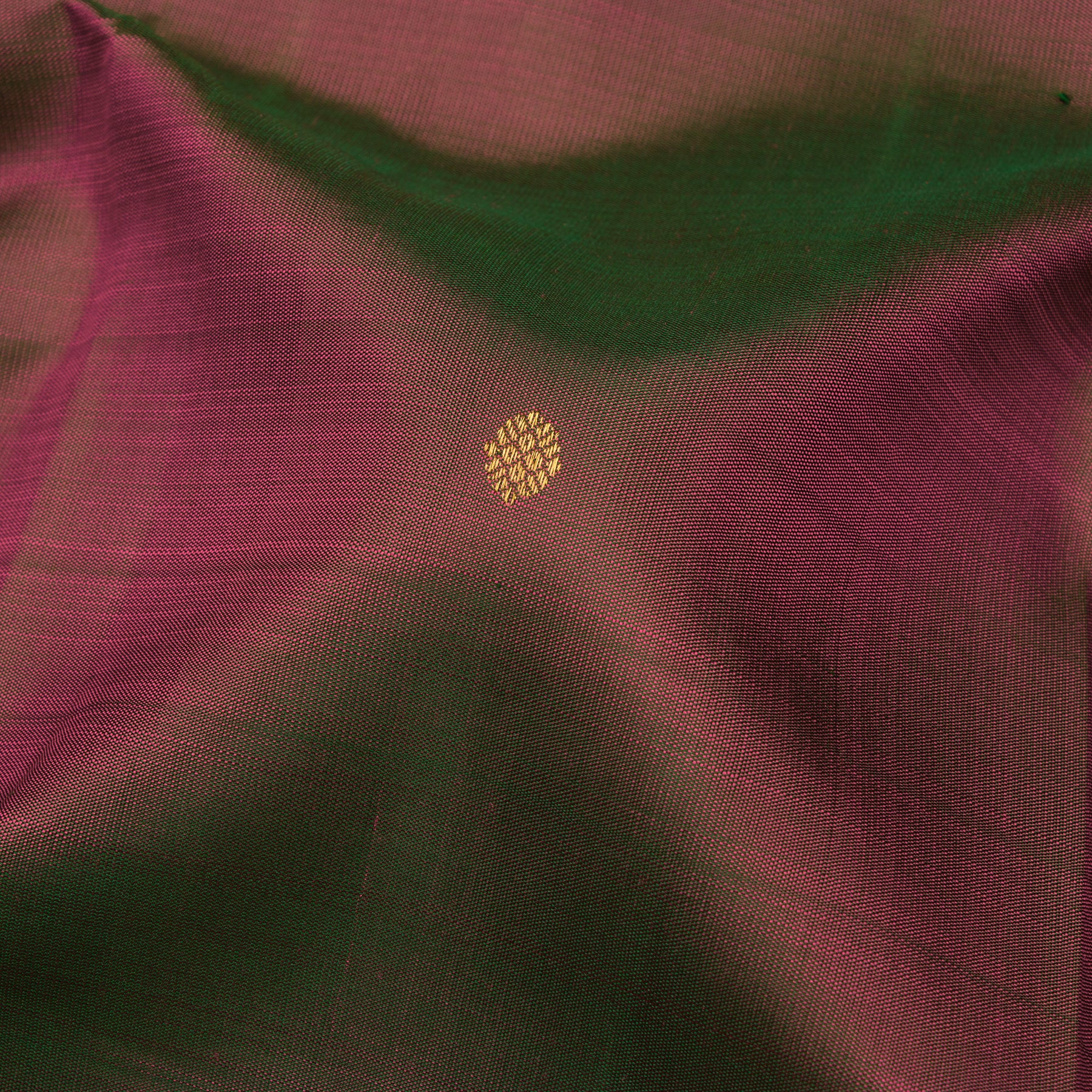 Kanakavalli Kanjivaram Silk Sari 25-110-HS001-02471 - Fabric View