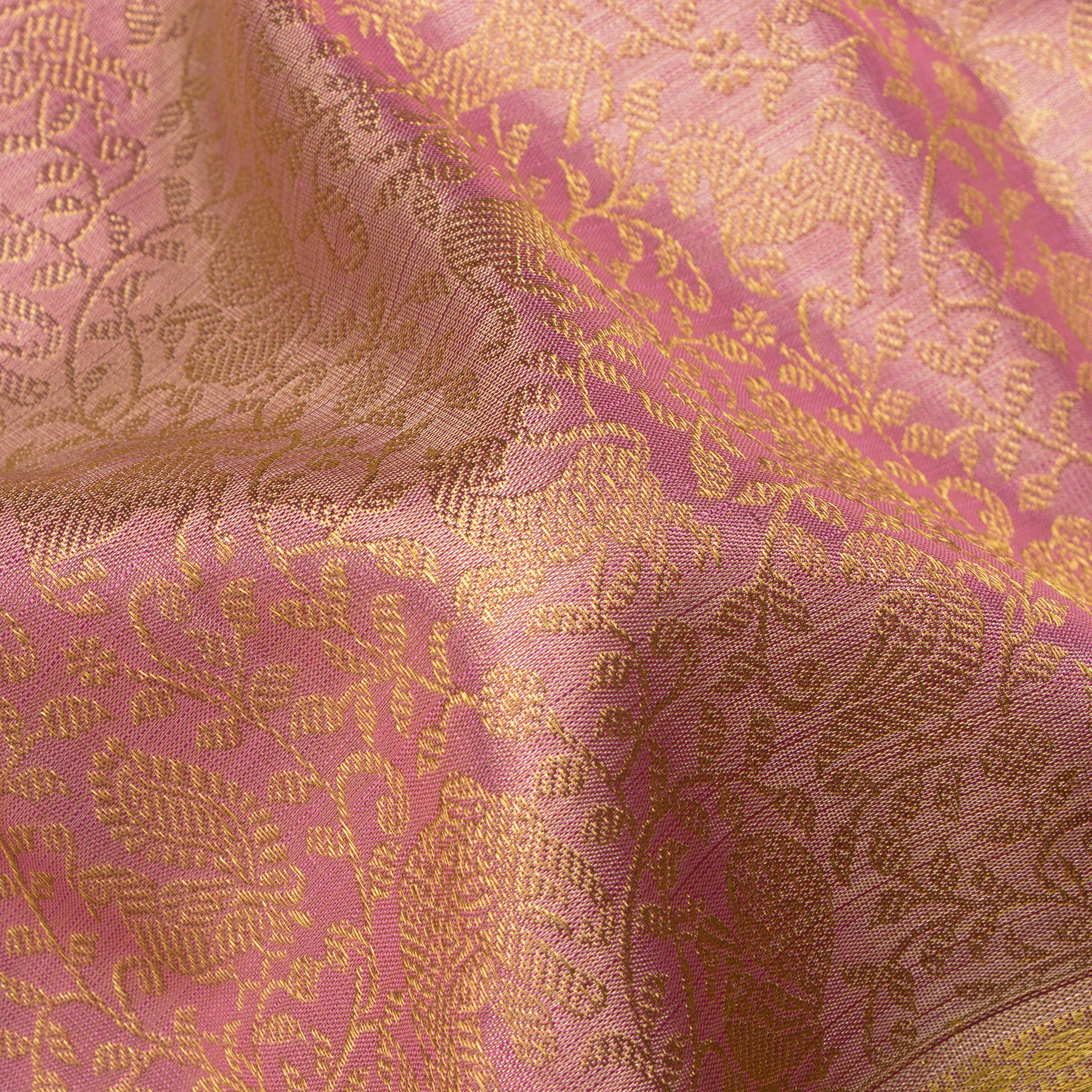 Kanakavalli Kanjivaram Silk Sari 25-110-HS001-03904 - Fabric View