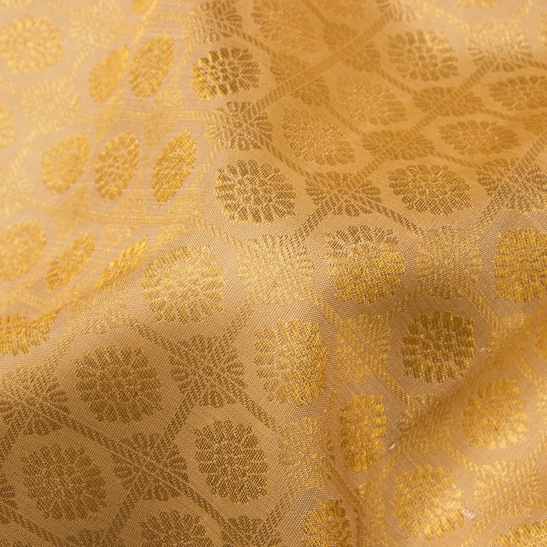 Kanakavalli Kanjivaram Silk Sari 25-110-HS001-03908