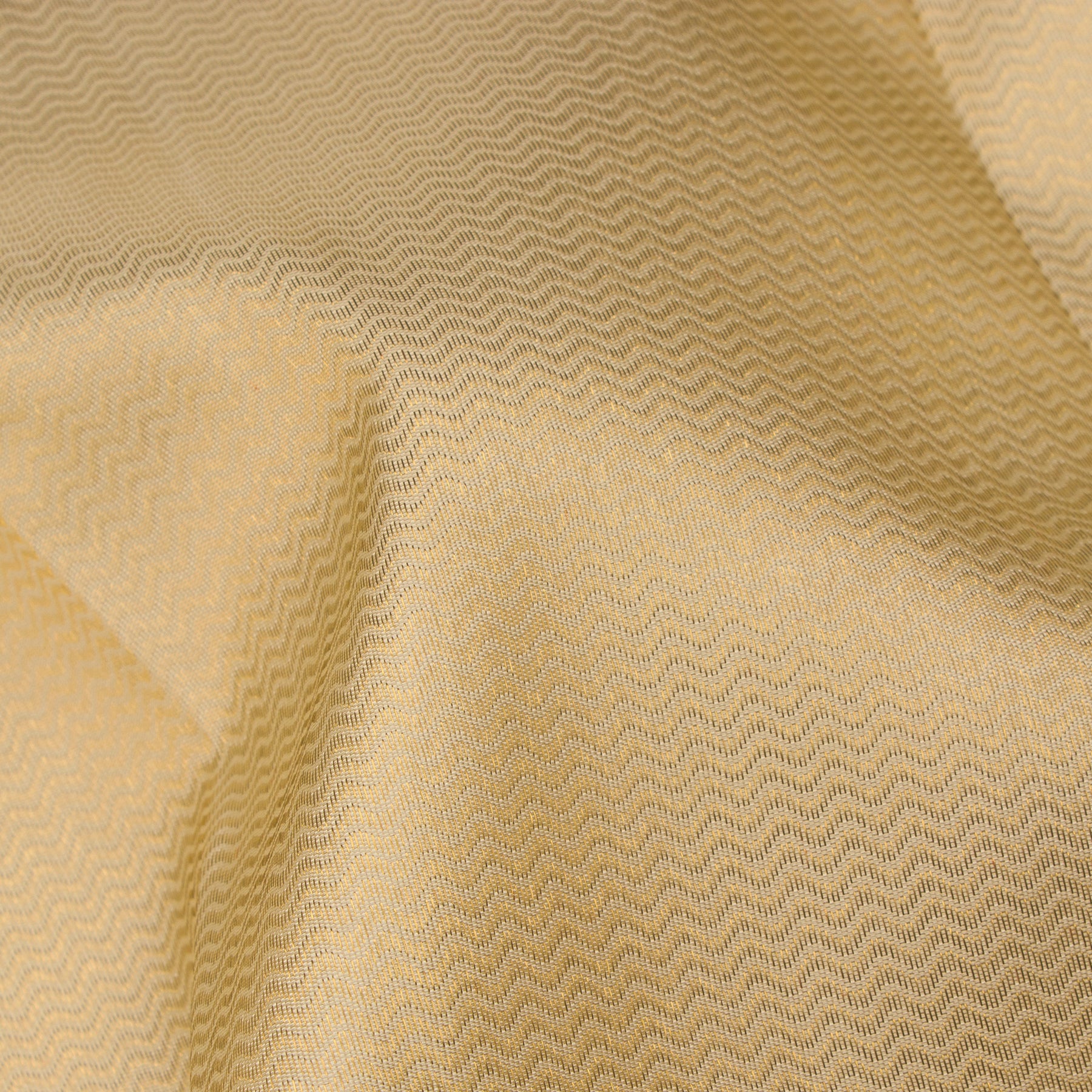 Kanakavalli Kanjivaram Silk Sari 25-110-HS001-04432 - Fabric View