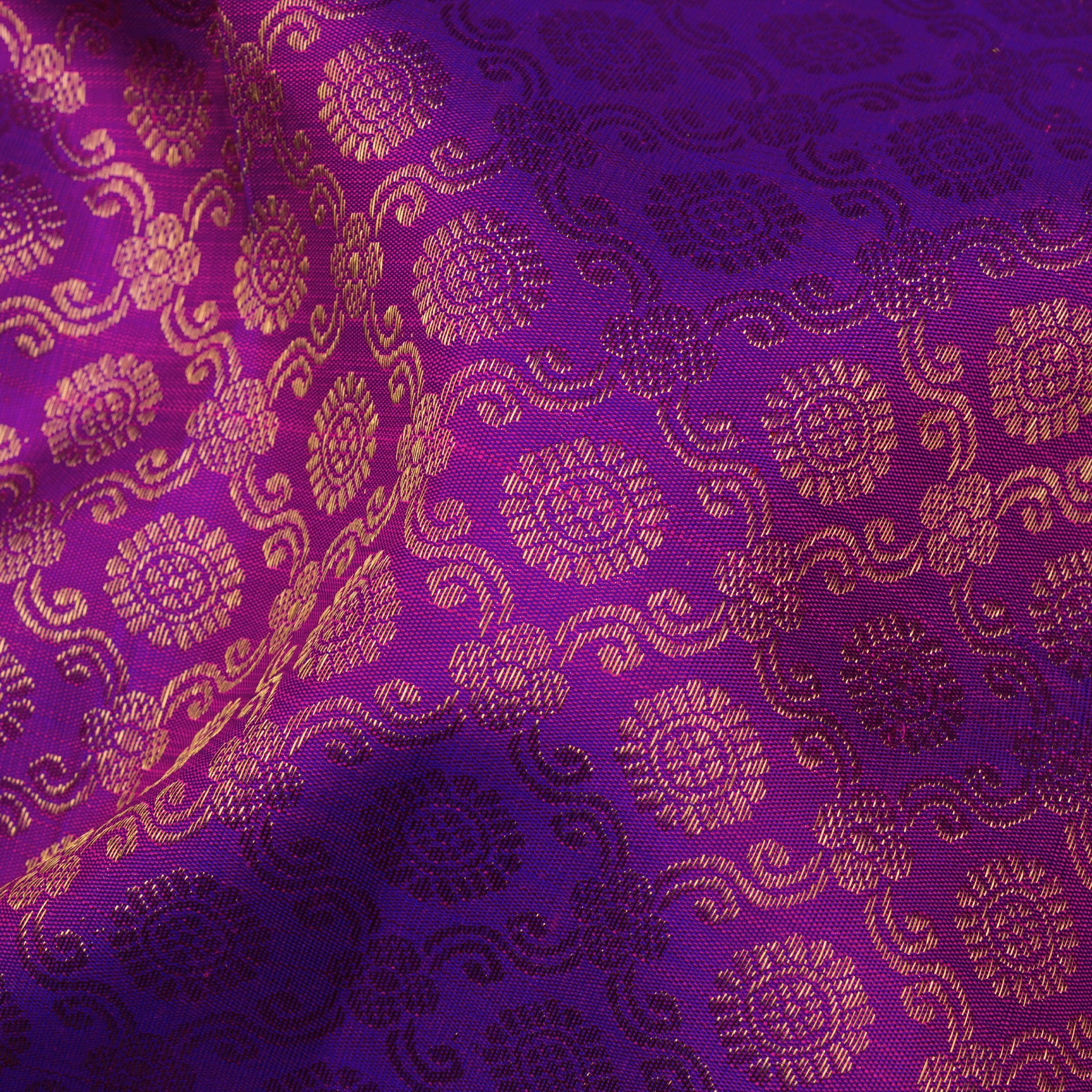 Kanakavalli Kanjivaram Silk Sari 25-110-HS001-04439 - Fabric View