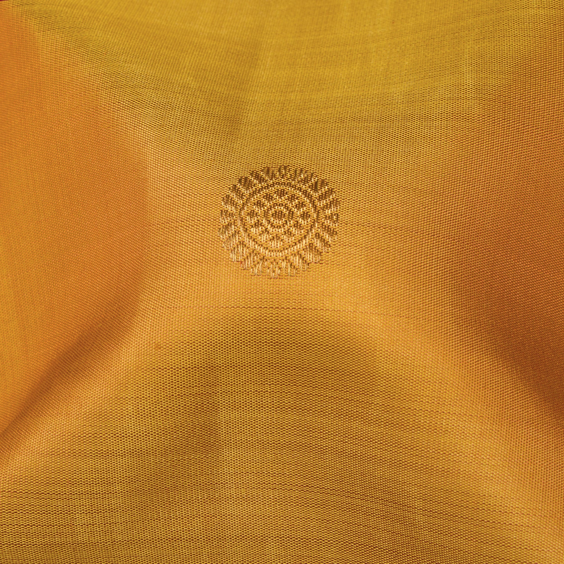 Kanakavalli Kanjivaram Silk Sari 25-110-HS001-05567 - Fabric View