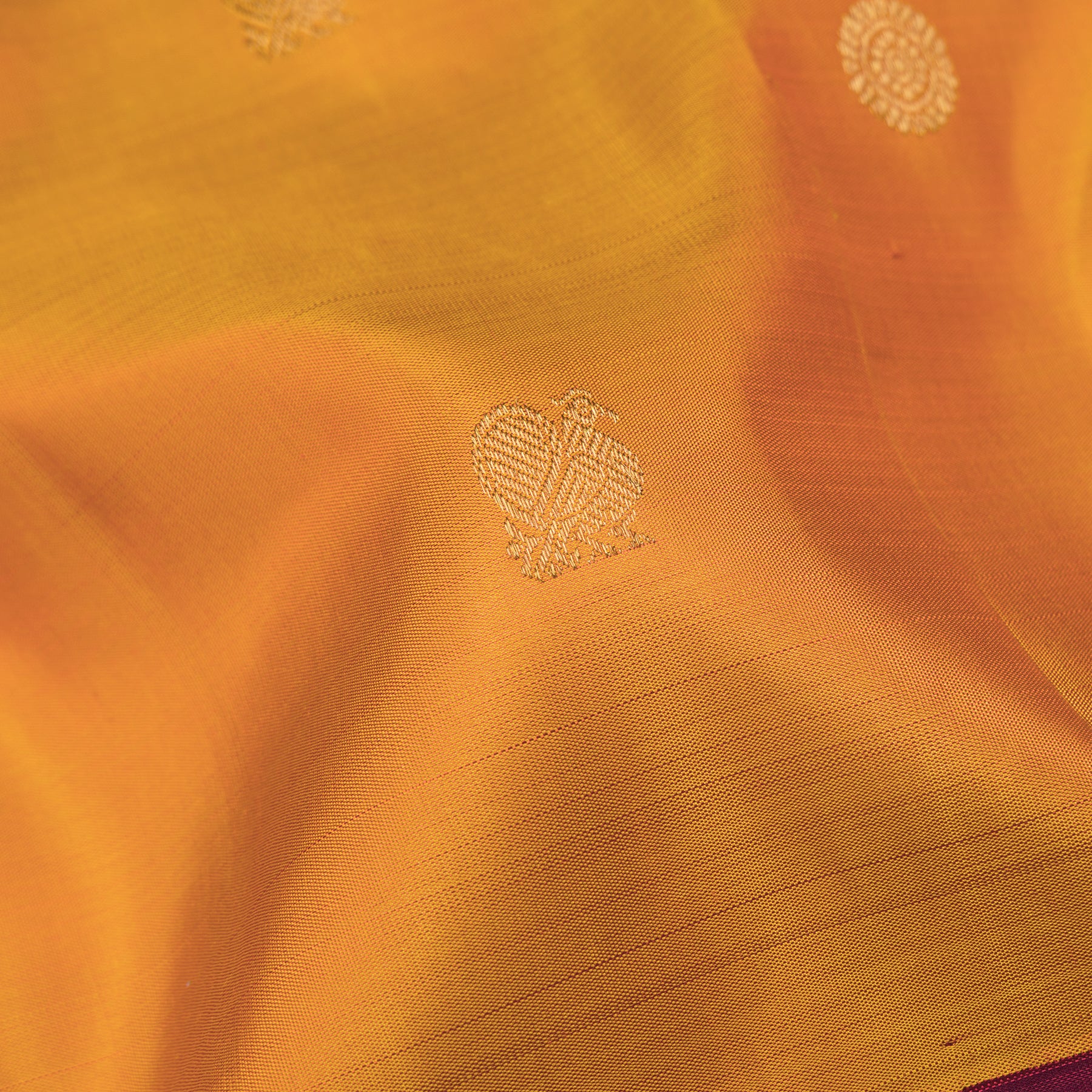 Kanakavalli Kanjivaram Silk Sari 25-110-HS001-06079 - Fabric View