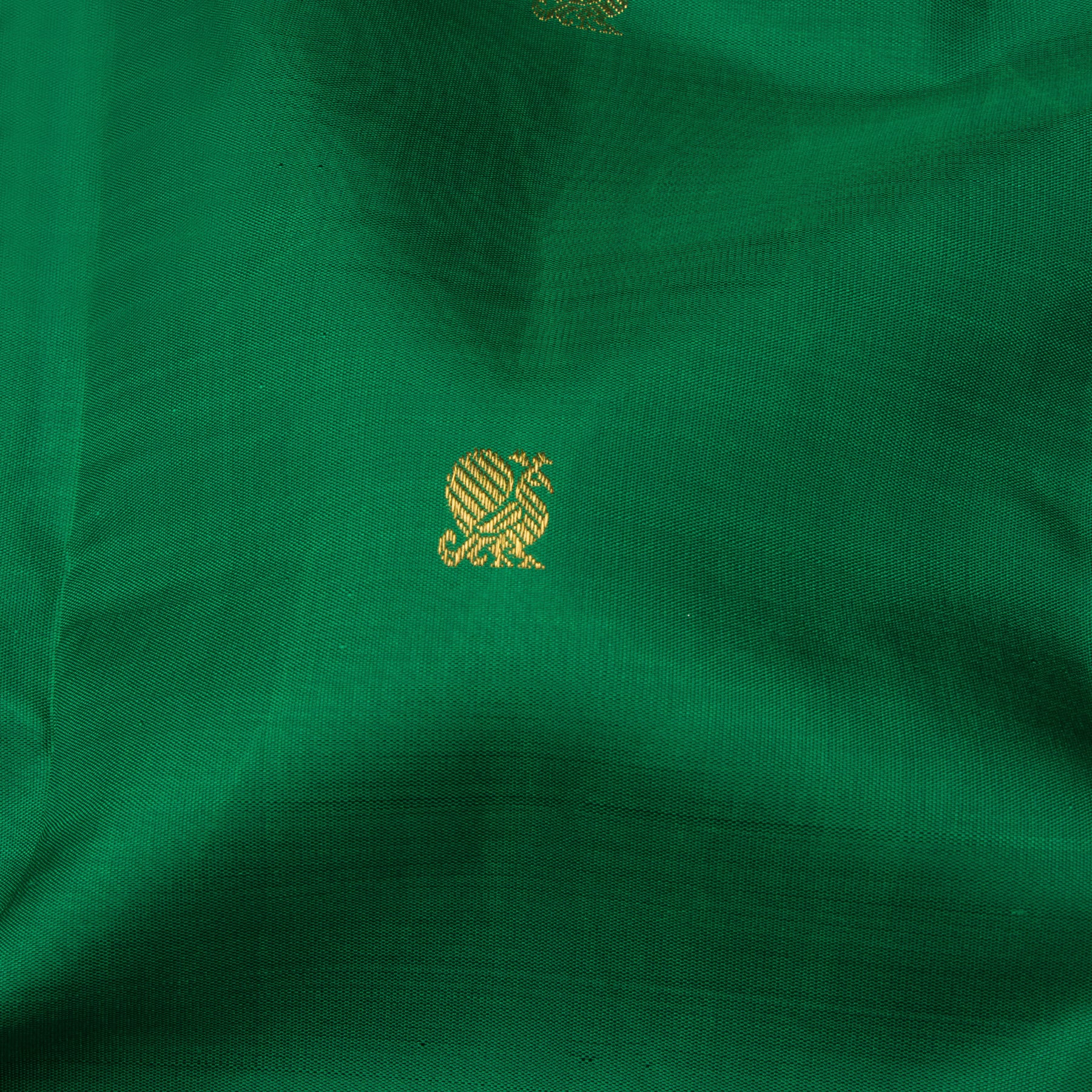 Kanakavalli Kanjivaram Silk Sari 25-110-HS001-06095 - Fabric View