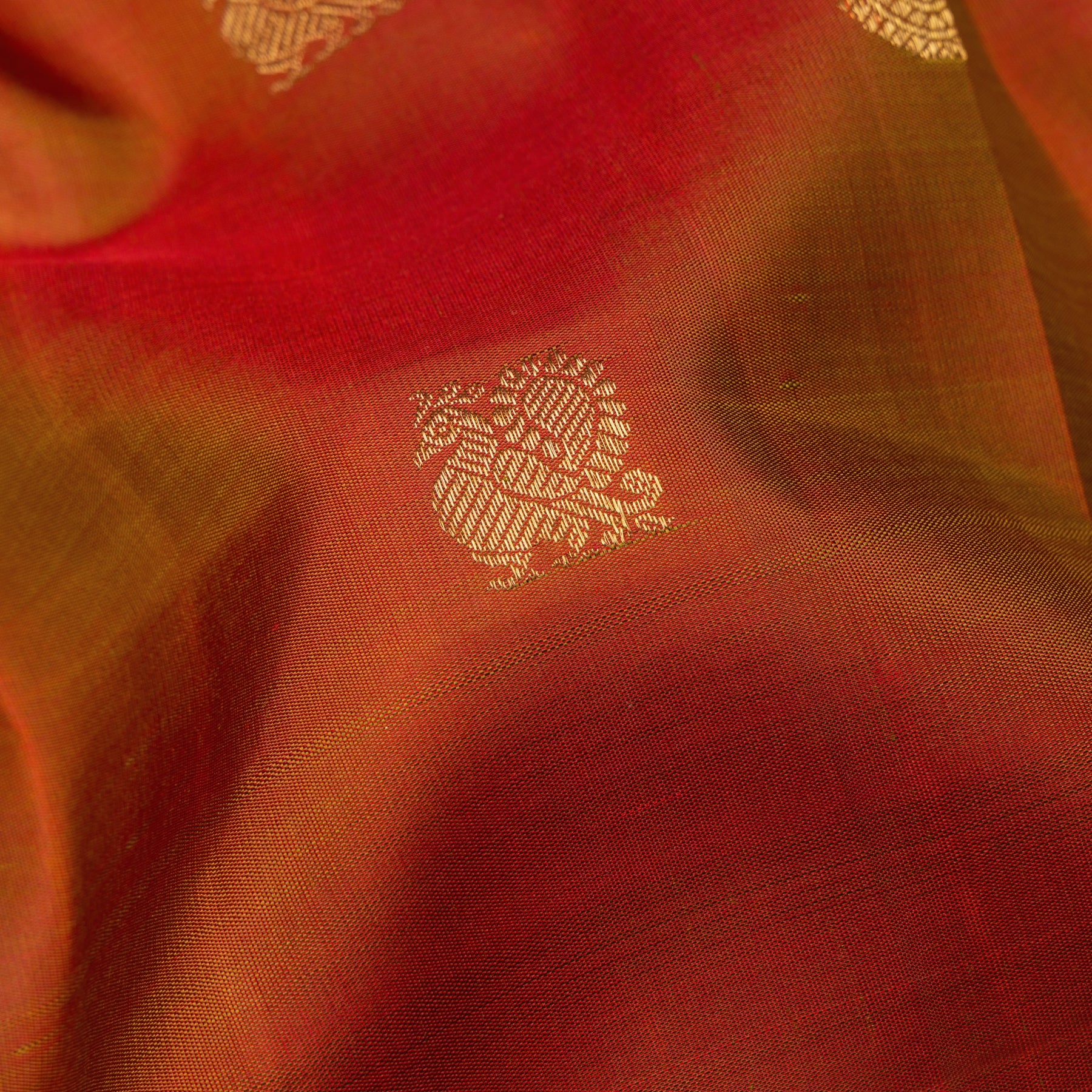 Kanakavalli Kanjivaram Silk Sari 25-110-HS001-06212 - Fabric View