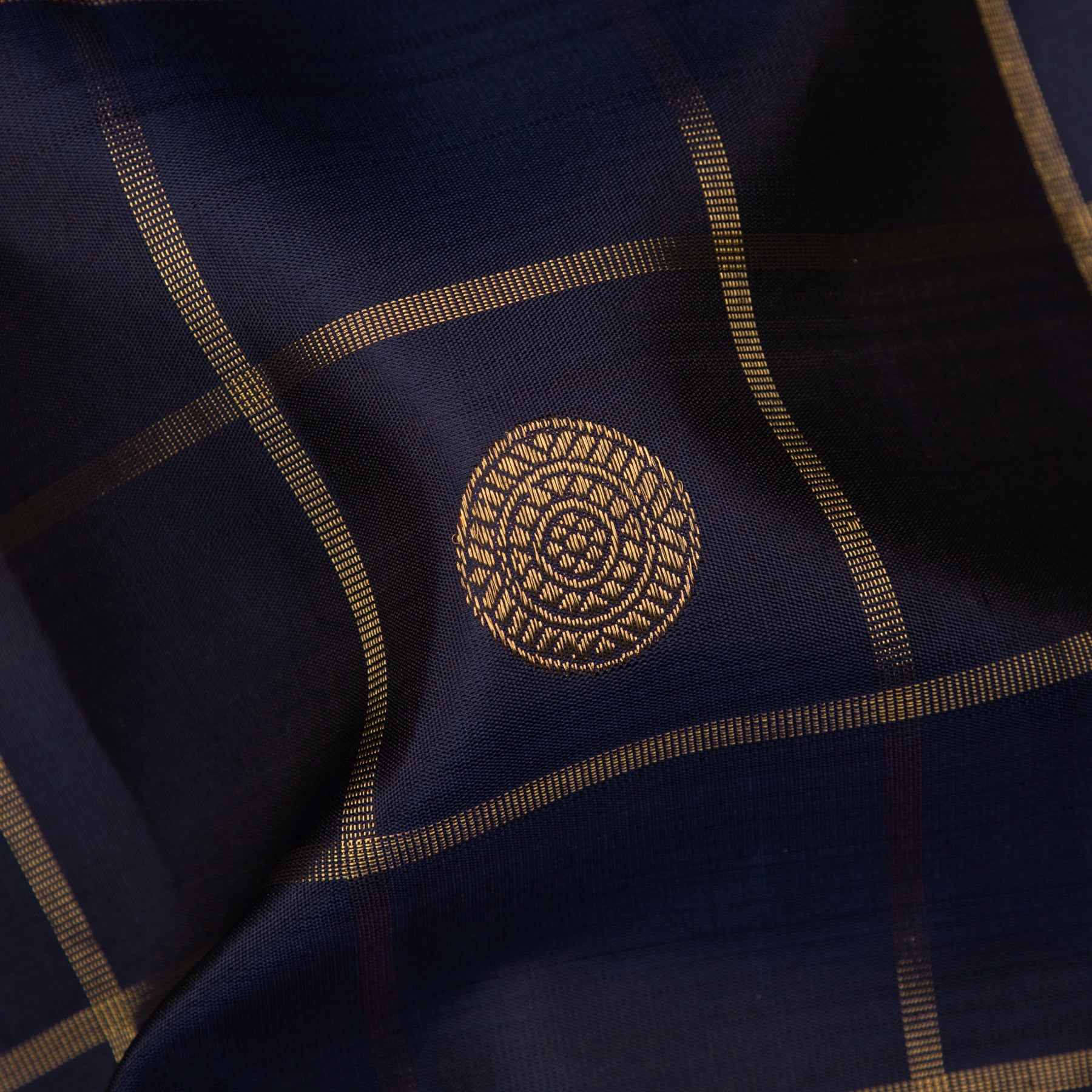 Kanakavalli Kanjivaram Silk Sari 25-110-HS001-06274 - Fabric View