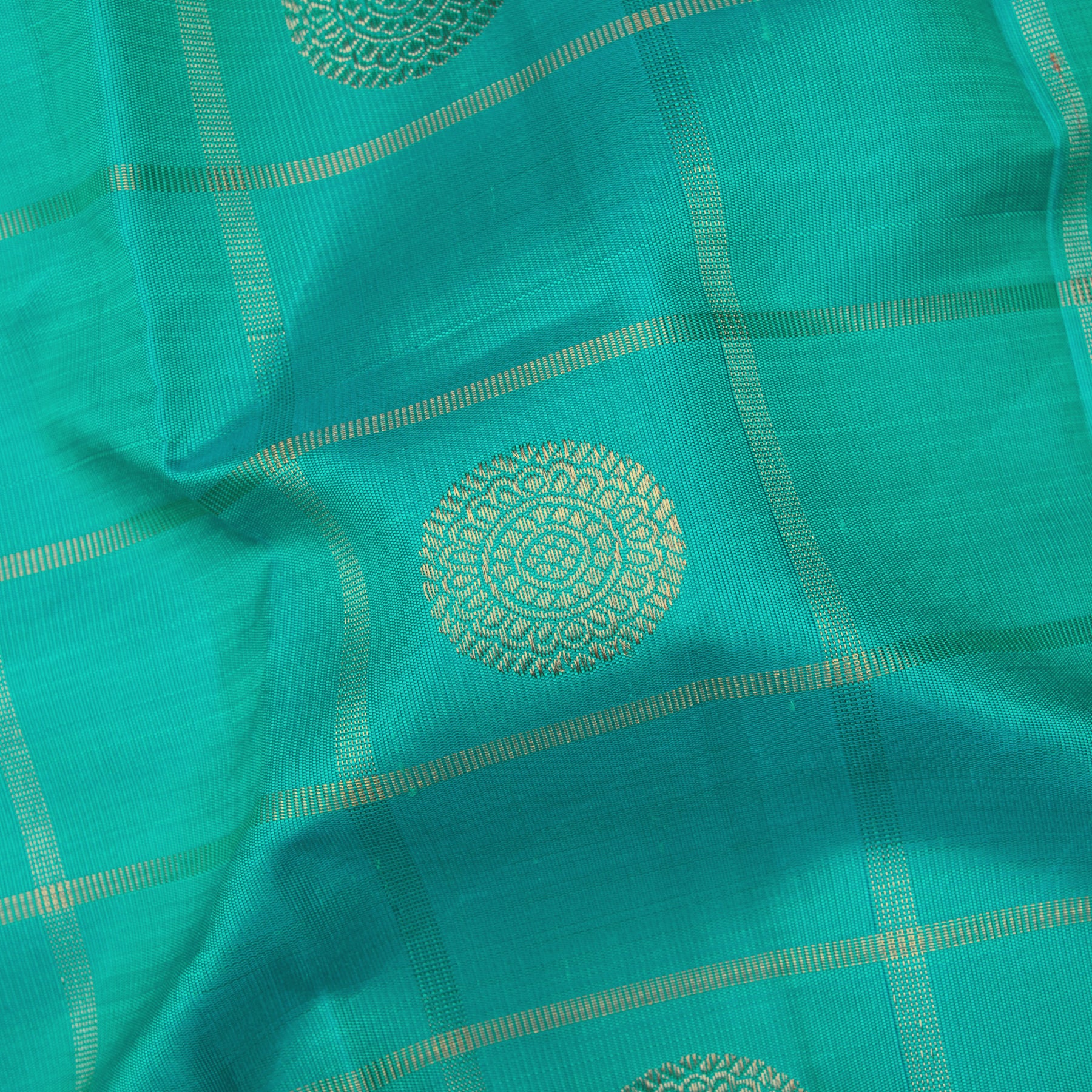 Kanakavalli Kanjivaram Silk Sari 25-110-HS001-07499 - Fabric View