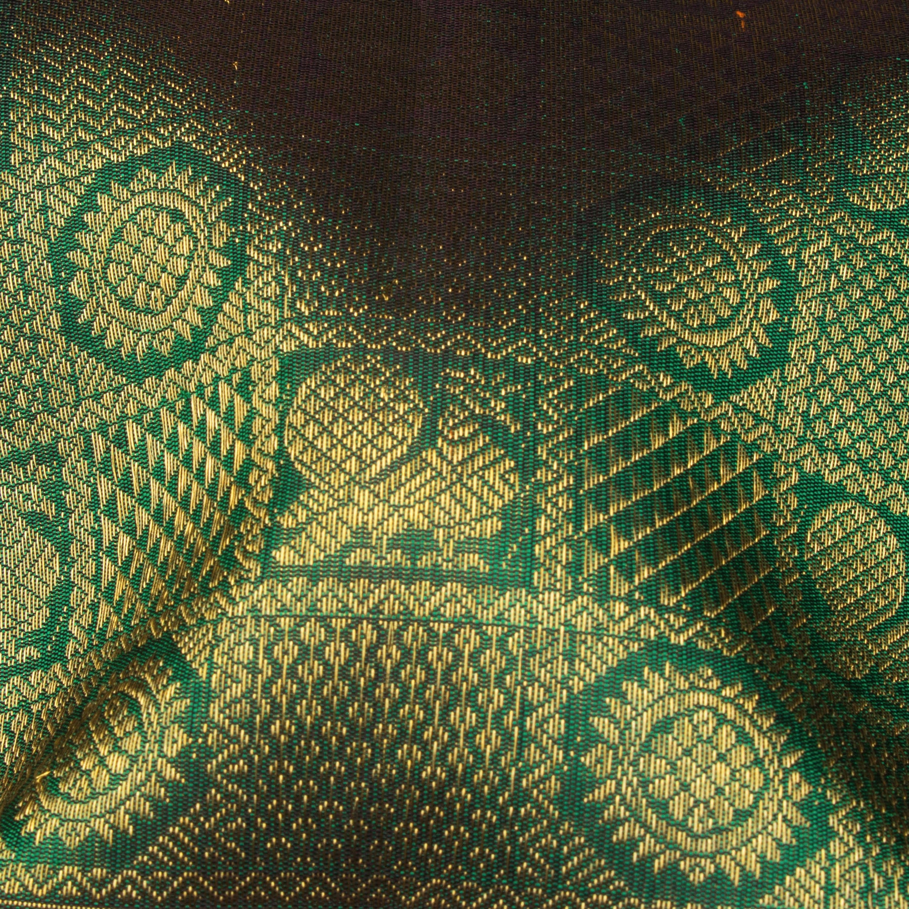 Kanakavalli Kanjivaram Silk Sari 25-110-HS001-08099 - Fabric View