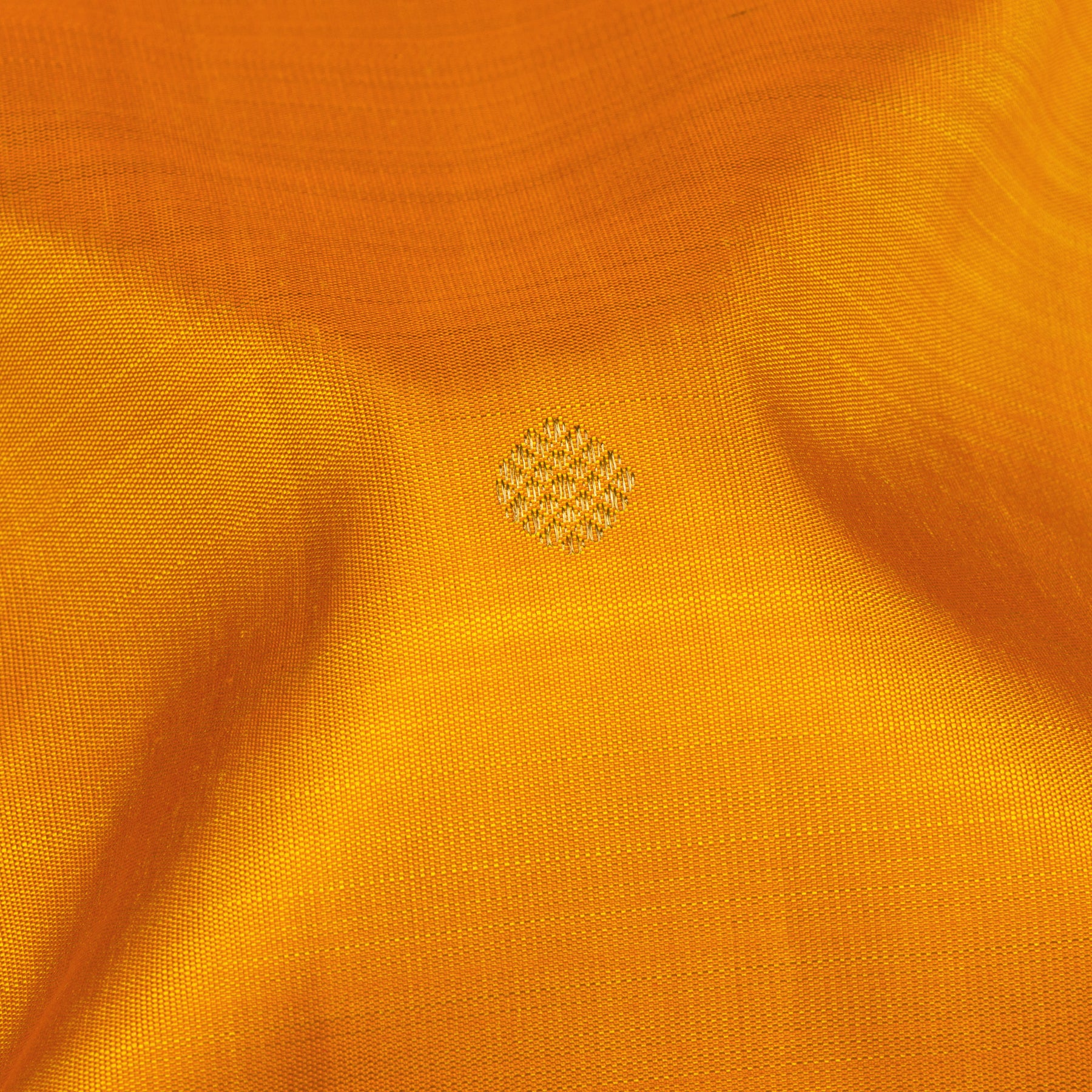 Kanakavalli Kanjivaram Silk Sari 25-110-HS001-08146 - Fabric View