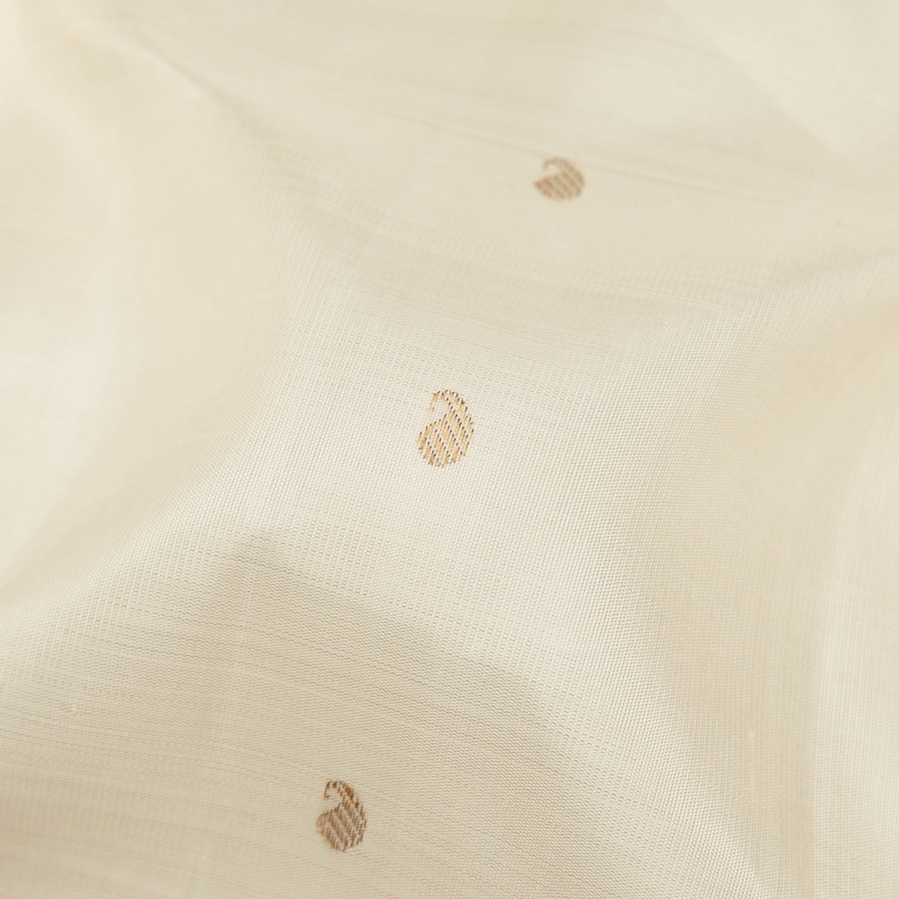 Kanakavalli Kanjivaram Silk Sari 25-110-HS001-08649 - Fabric View