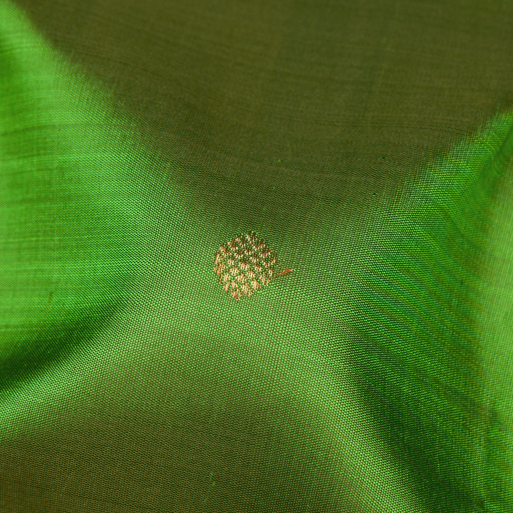 Kanakavalli Kanjivaram Silk Sari 25-110-HS001-08654 - Fabric View