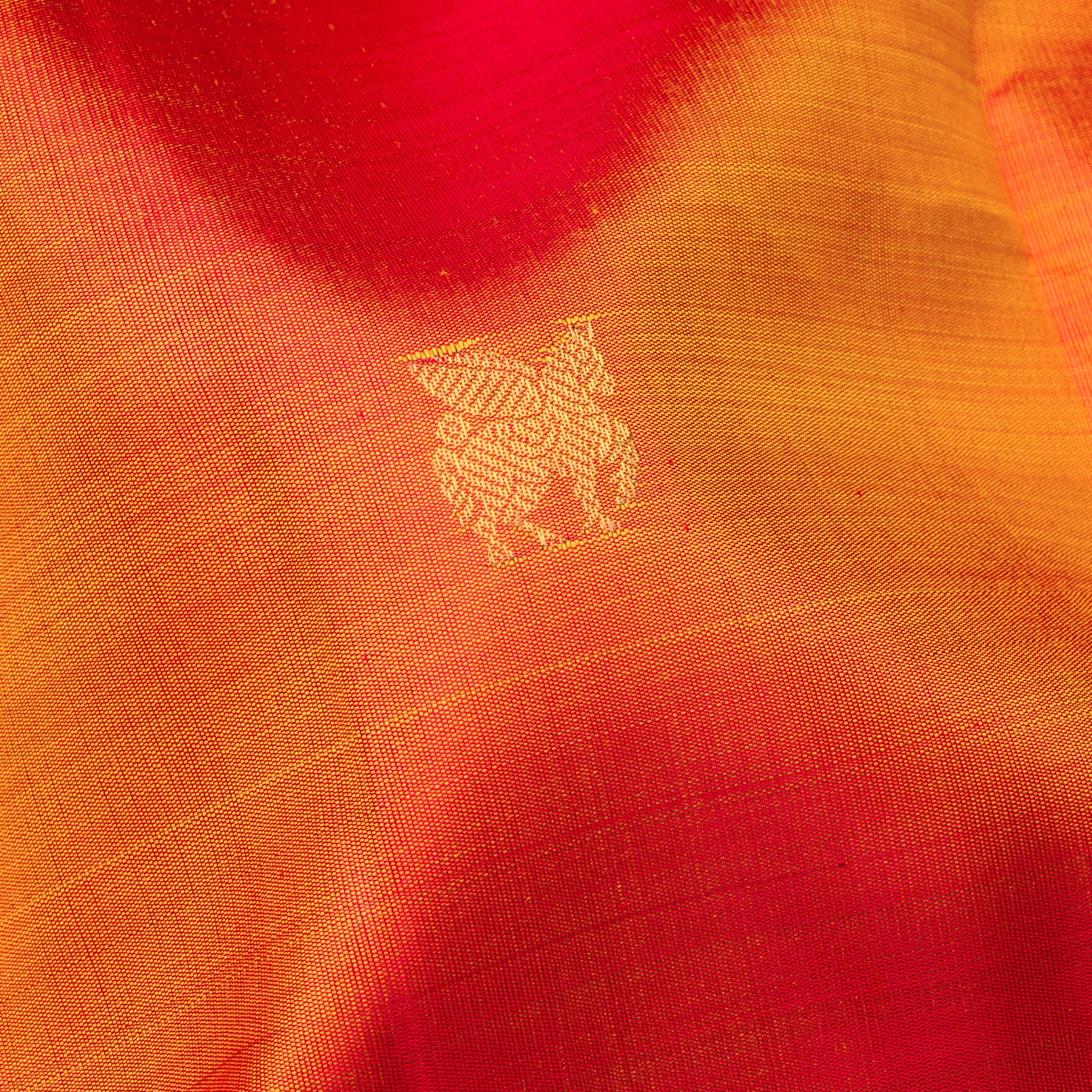 Kanakavalli Kanjivaram Silk Sari 25-110-HS001-08658 - Fabric View