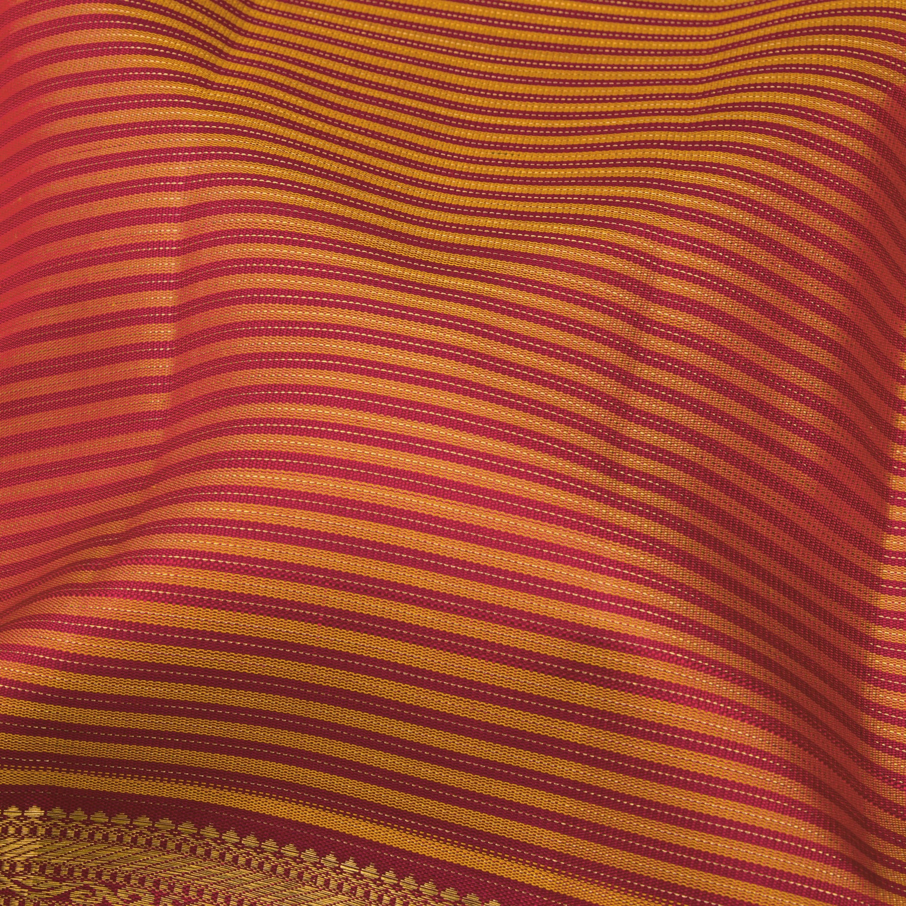 Kanakavalli Kanjivaram Silk Sari 25-110-HS001-08663 - Fabric View