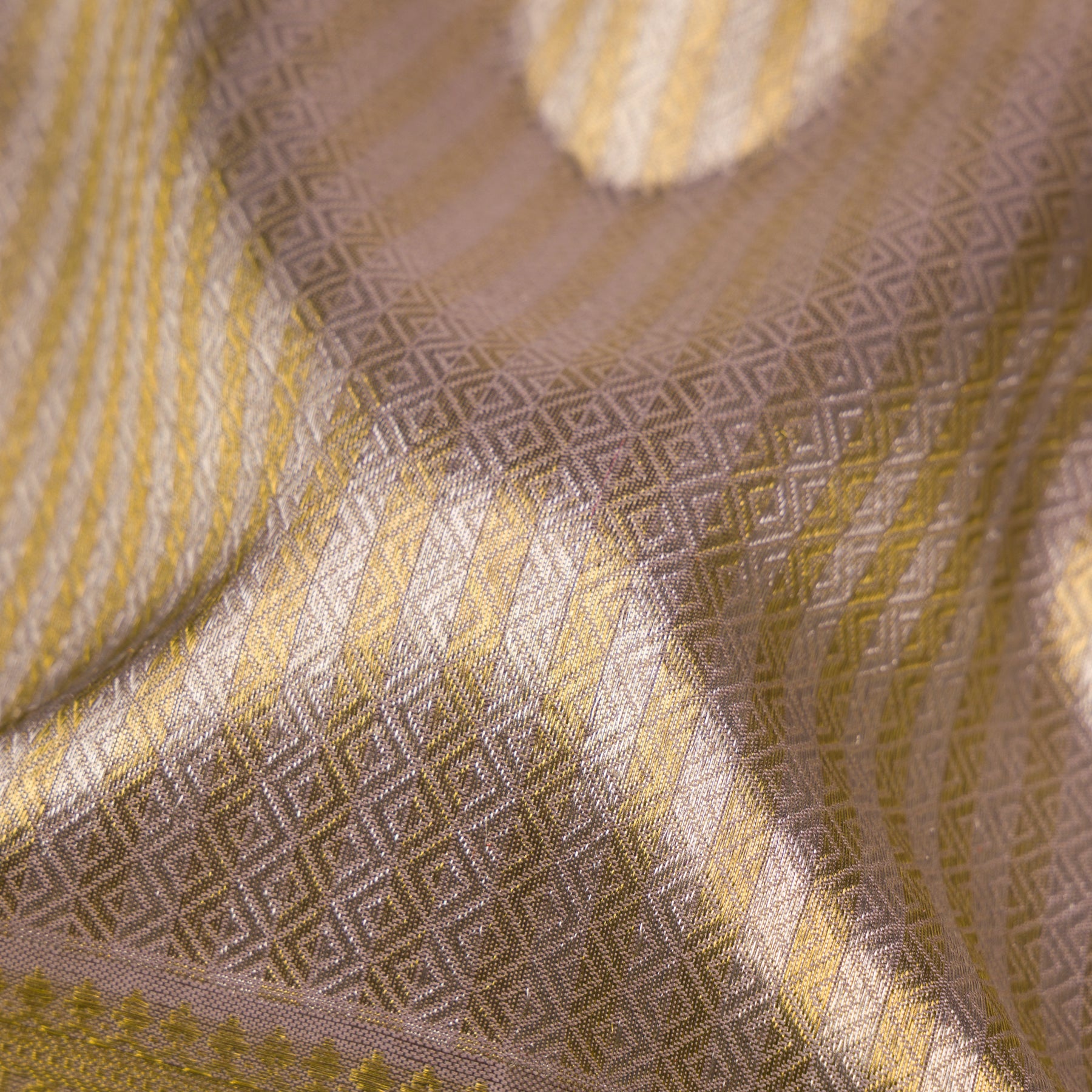 Kanakavalli Kanjivaram Silk Sari 25-110-HS001-09020 - Fabric View