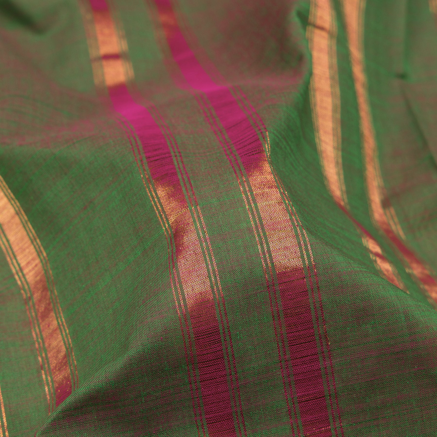 Kanakavalli Mangalgiri Cotton Sari 25-261-HS003-05506 - Fabric View