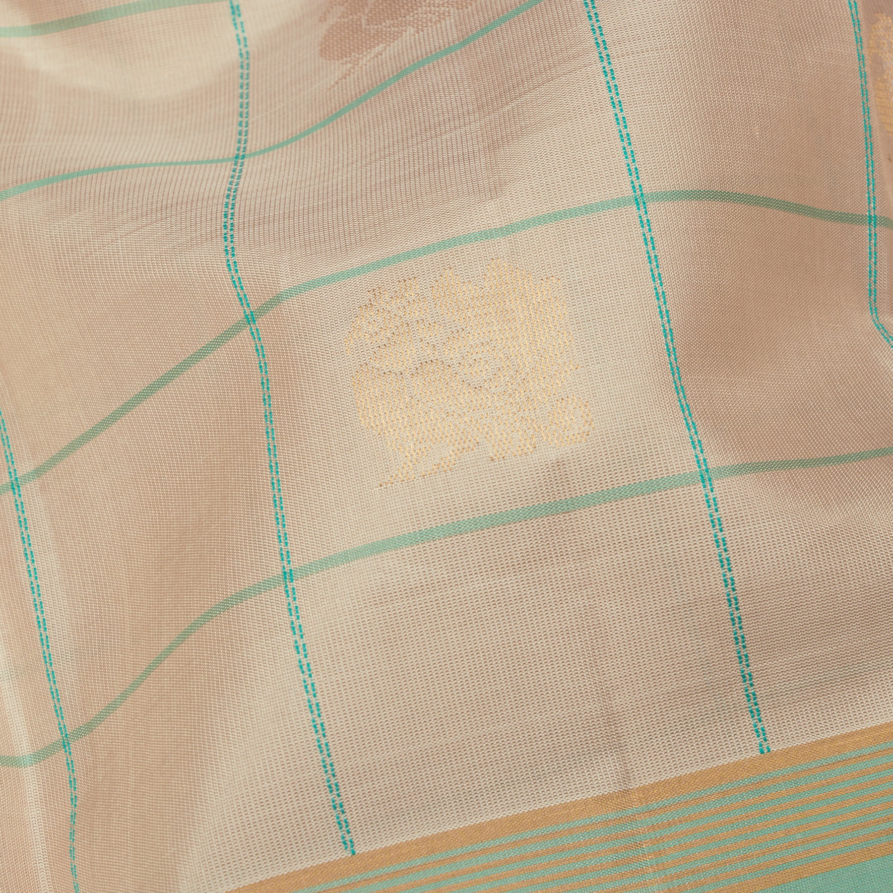 Kanakavalli Soft Silk Sari 25-431-HS001-05821 - Fabric View