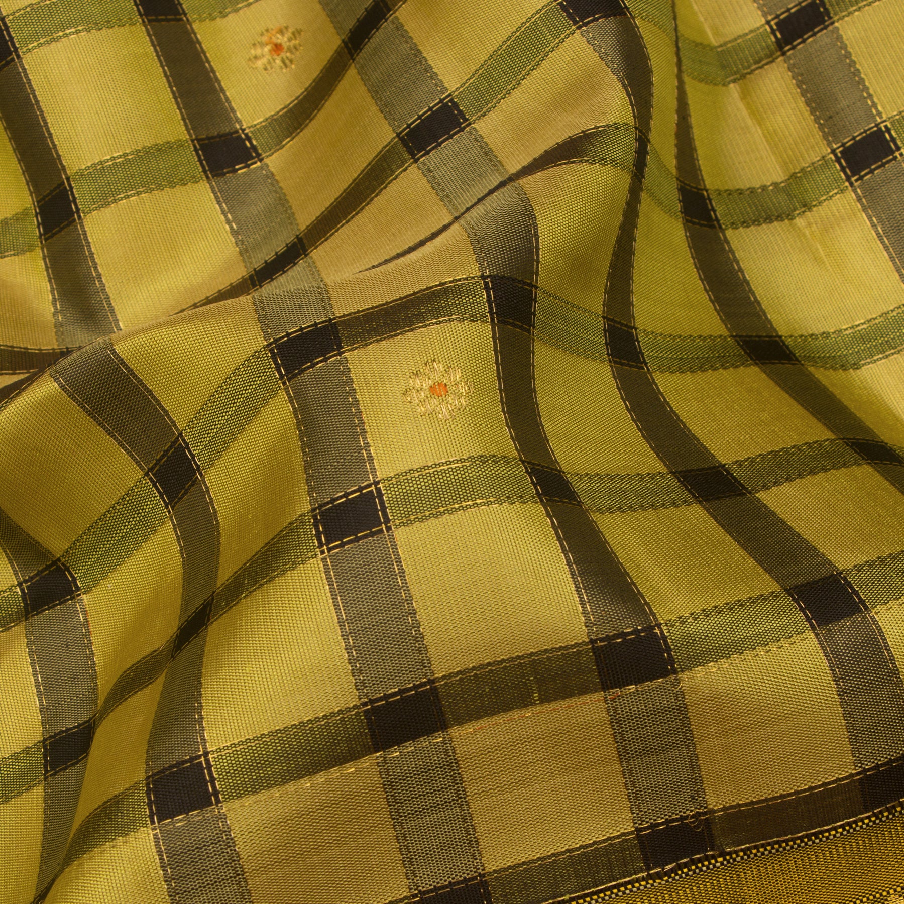 Kanakavalli Kanjivaram Silk Sari 25-595-HS001-00965 - Fabric View