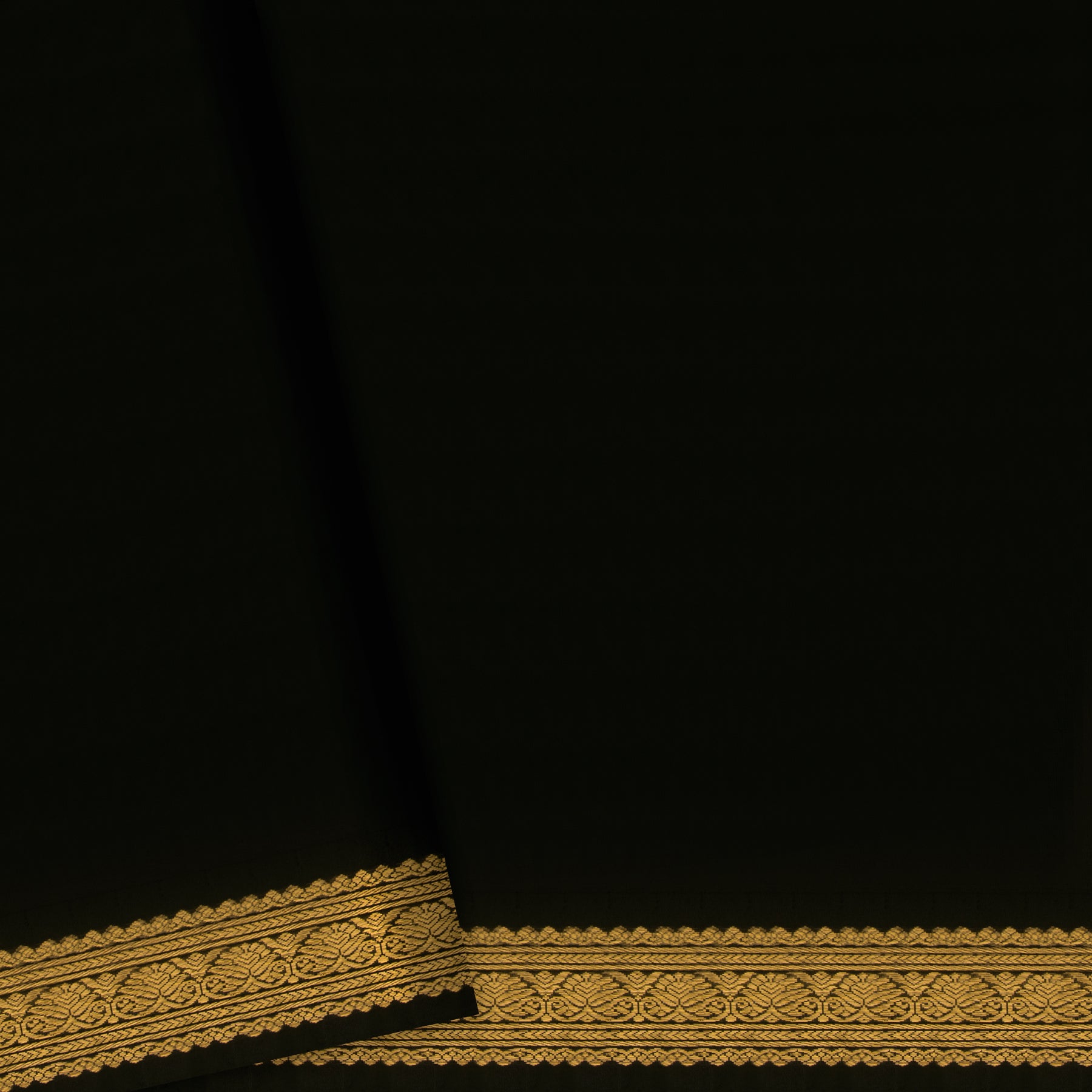 Kanakavalli Kanjivaram Silk Sari 25-595-HS001-02890 - Blouse View