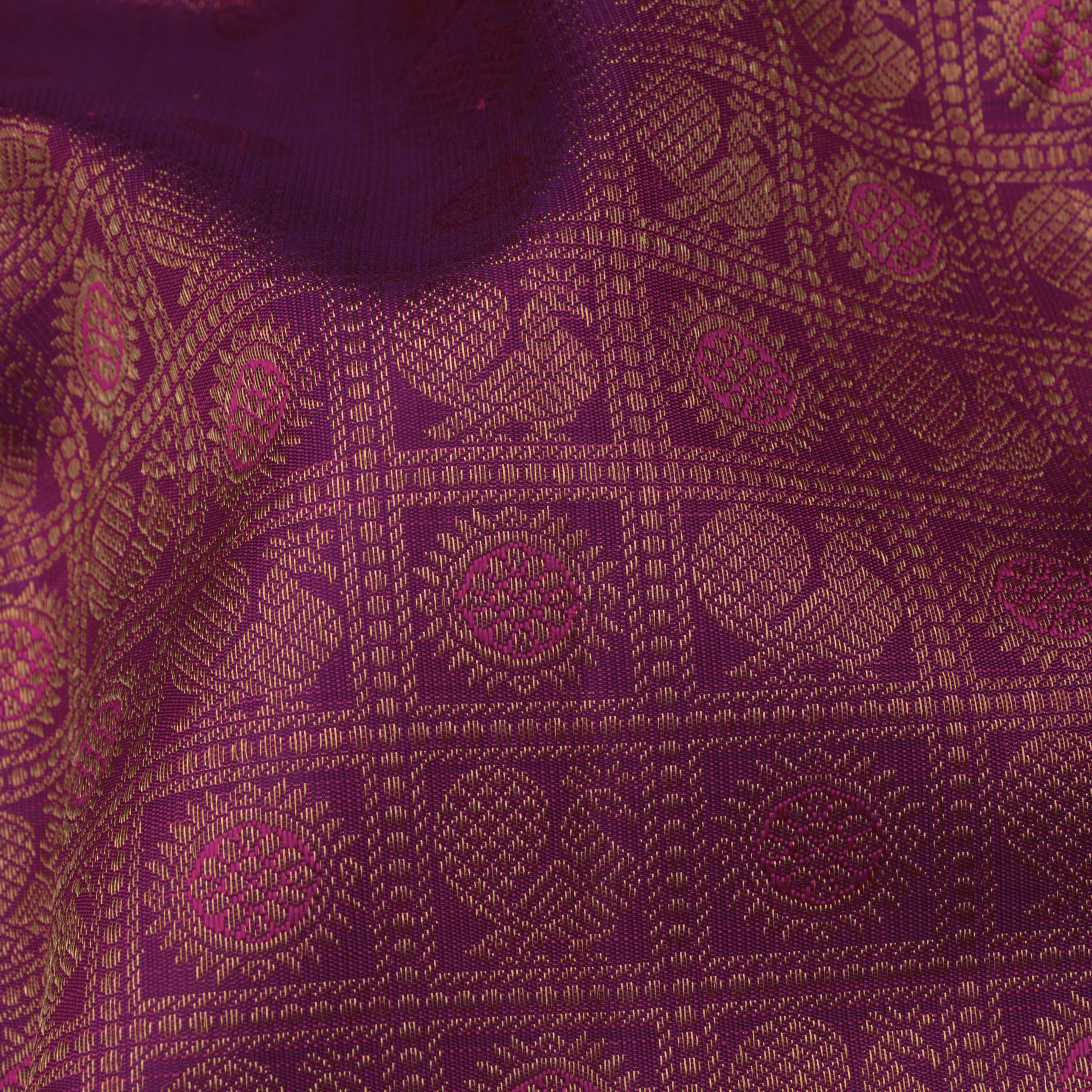 Kanakavalli Kanjivaram Silk Sari 25-595-HS001-04277 - Fabric View