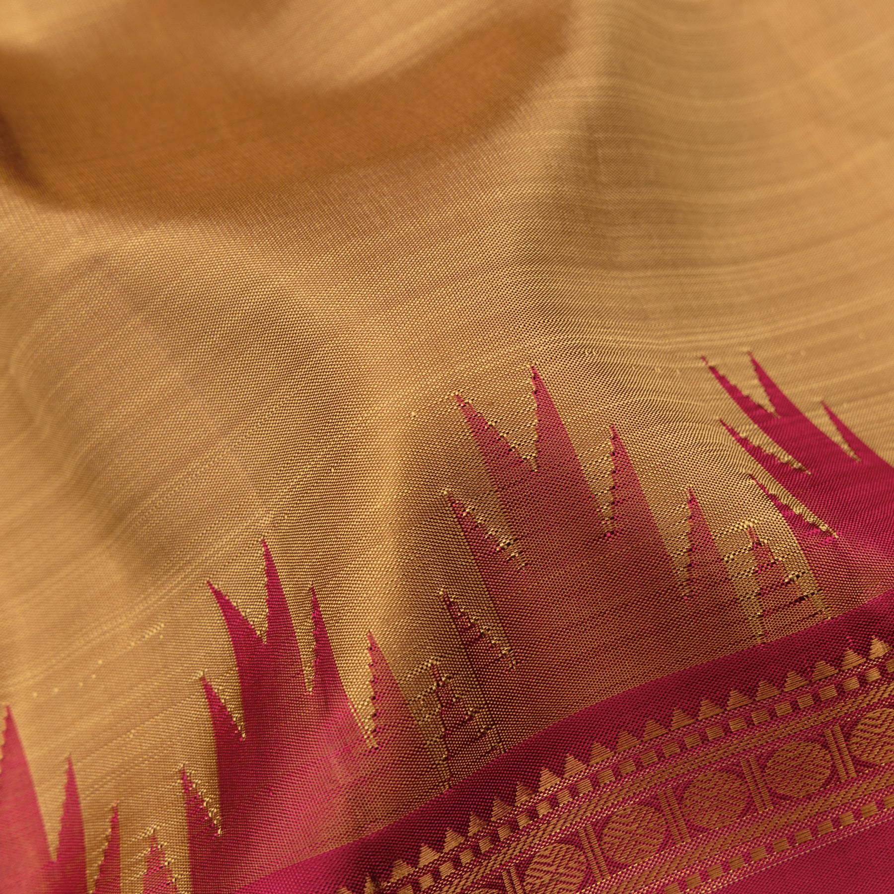 Kanakavalli Kanjivaram Silk Sari 25-595-HS001-04737 - Fabric View