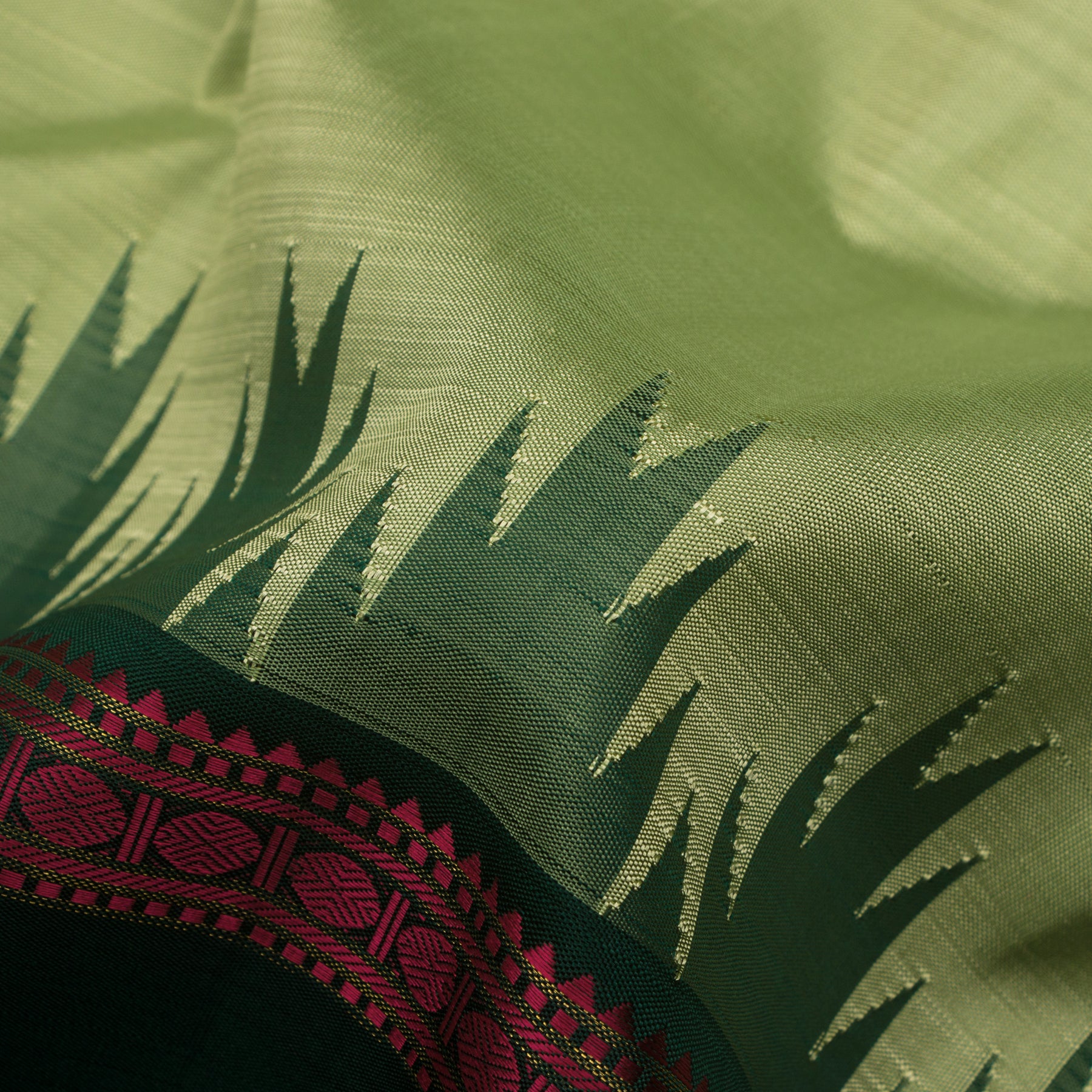 Kanakavalli Kanjivaram Silk Sari 25-595-HS001-04740 - Fabric View