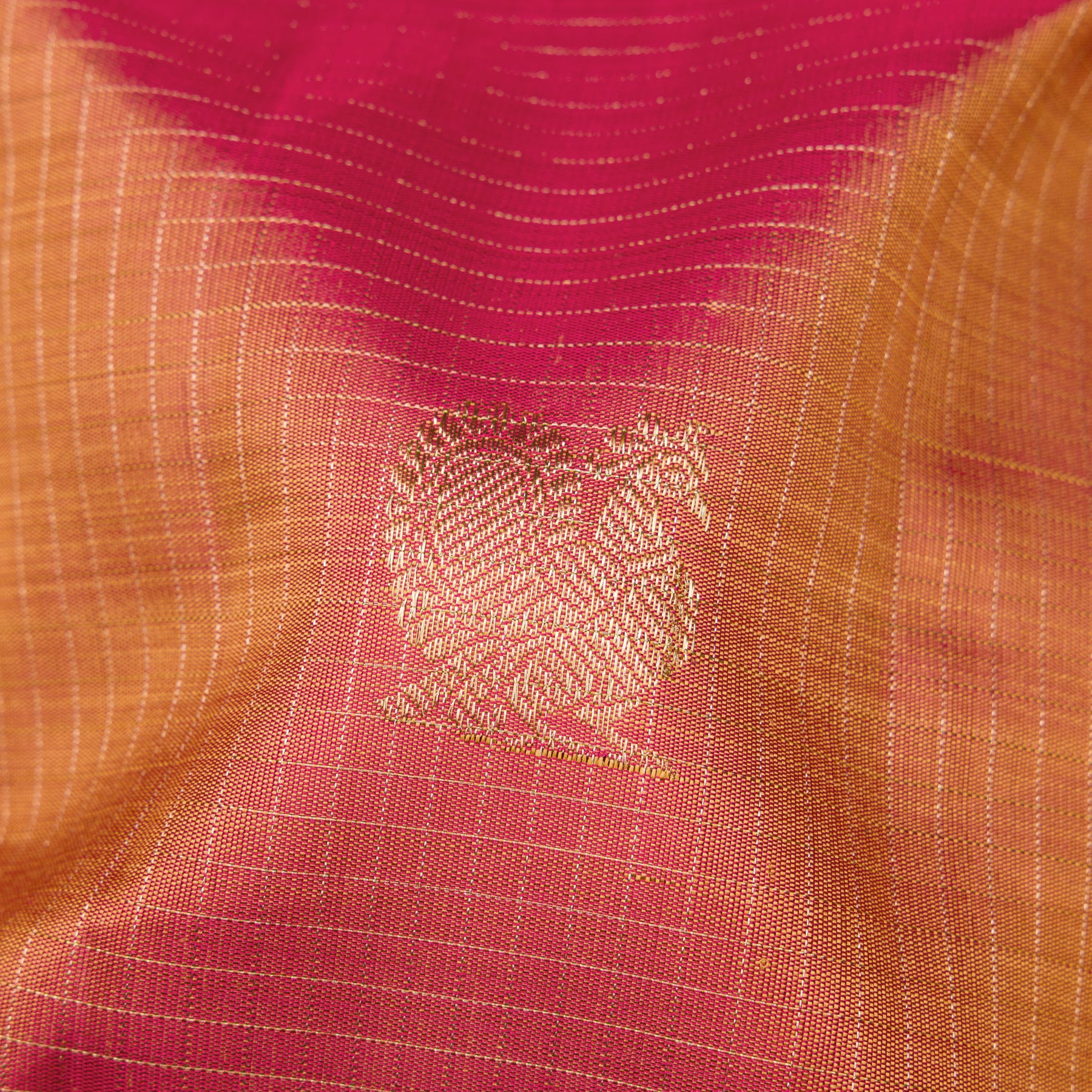 Kanakavalli Kanjivaram Silk Sari 25-595-HS001-09494 - Fabric View