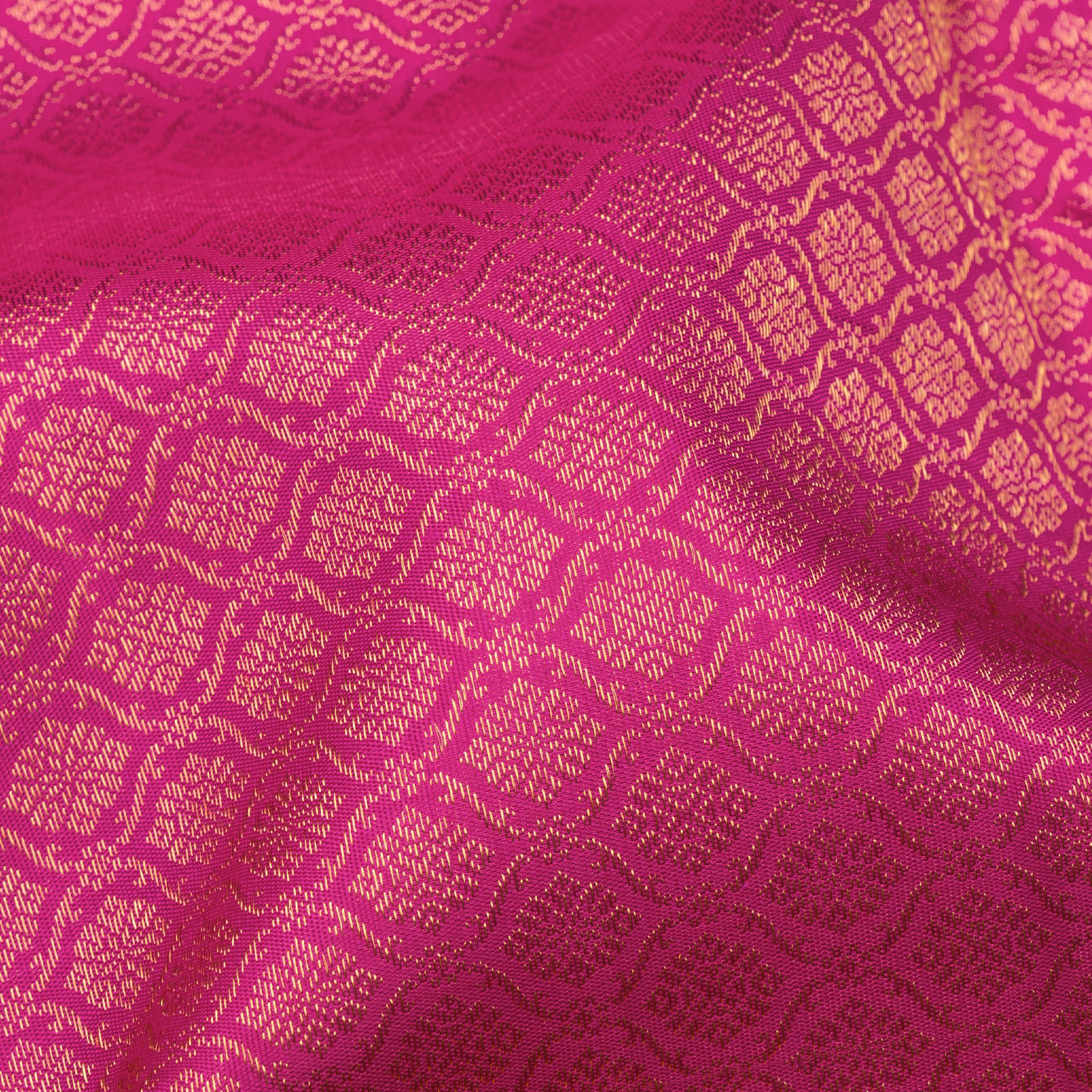 Kanakavalli Kanjivaram Silk Sari 25-595-HS001-09505 - Fabric View