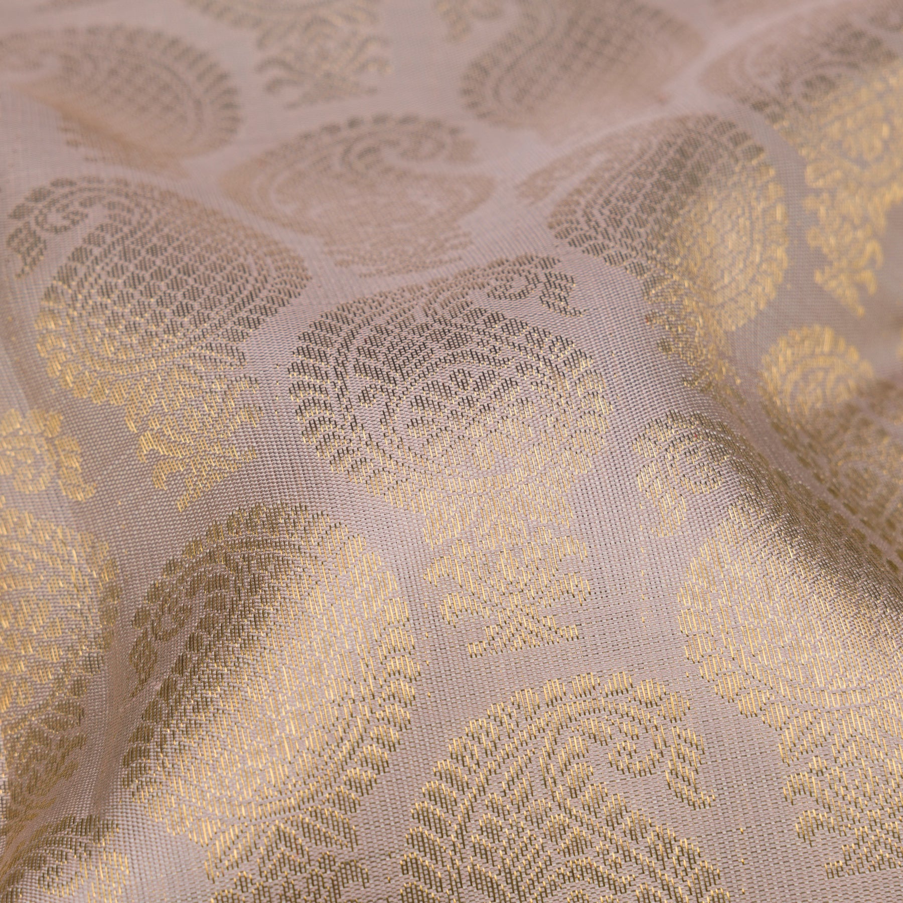 Kanakavalli Kanjivaram Silk Sari 25-595-HS001-09918 - Fabric View