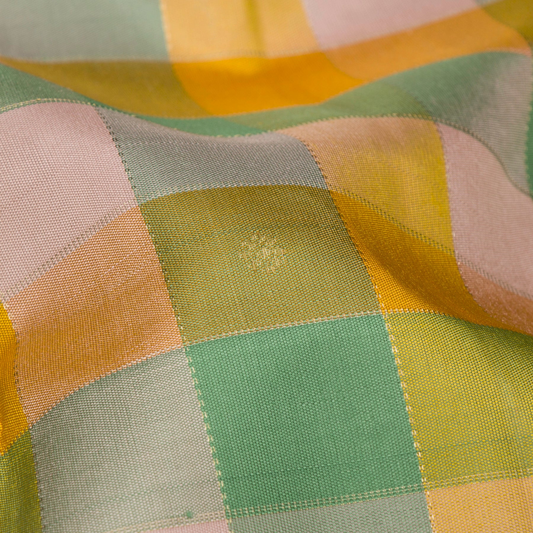 Kanakavalli Kanjivaram Silk Sari 25-595-HS001-10409 - Fabric View
