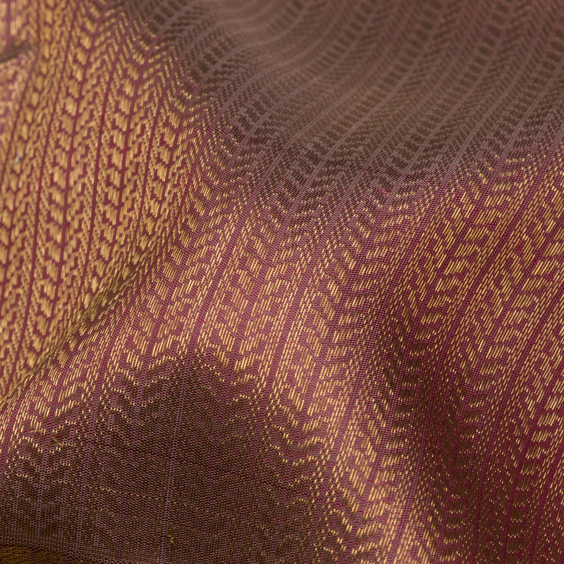 Kanakavalli Kanjivaram Silk Sari 25-595-HS001-10567 - Fabric View