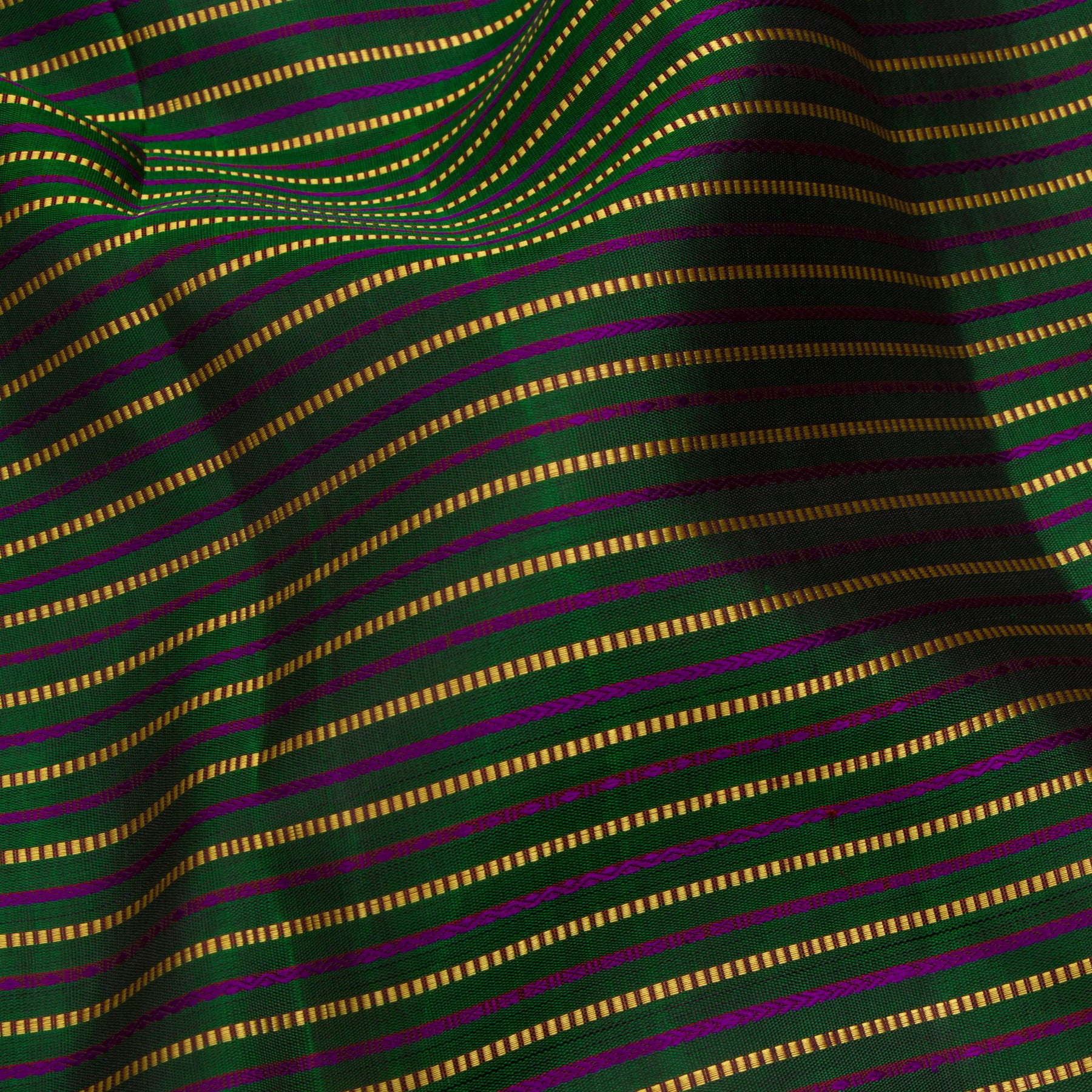 Kanakavalli Kanjivaram Silk Sari 25-599-HS001-00255 - Fabric View