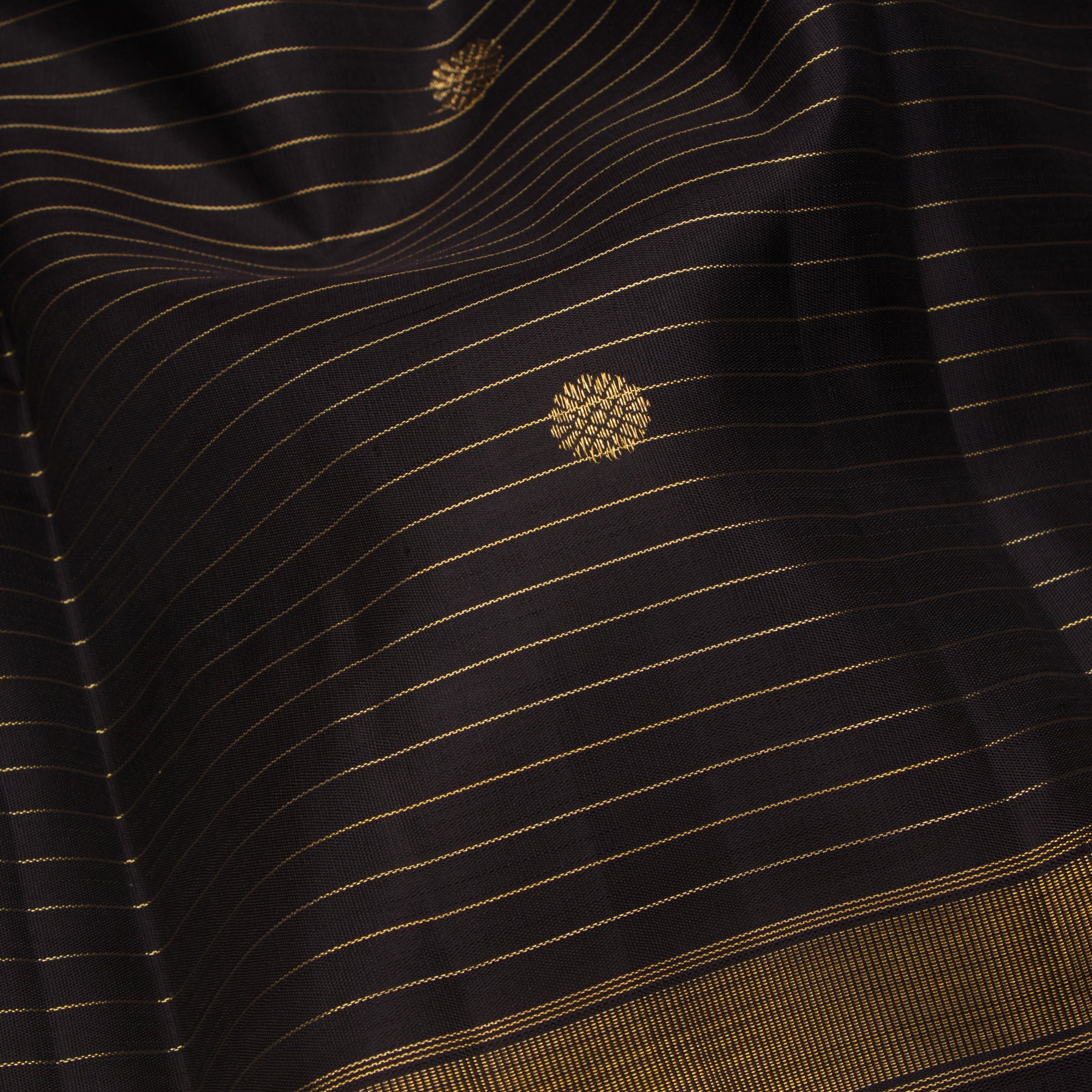 Kanakavalli Kanjivaram Silk Sari 25-599-HS001-00408 - Fabric View