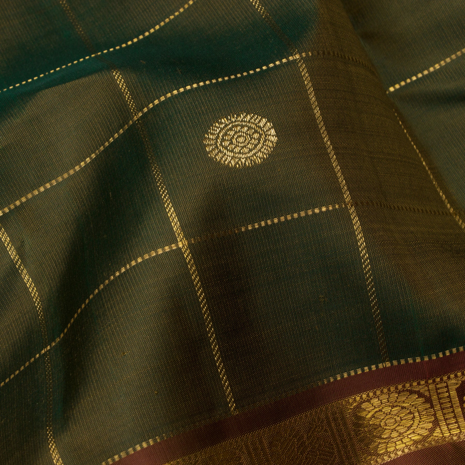 Kanakavalli Kanjivaram Silk Sari 25-599-HS001-01039 - Fabric View