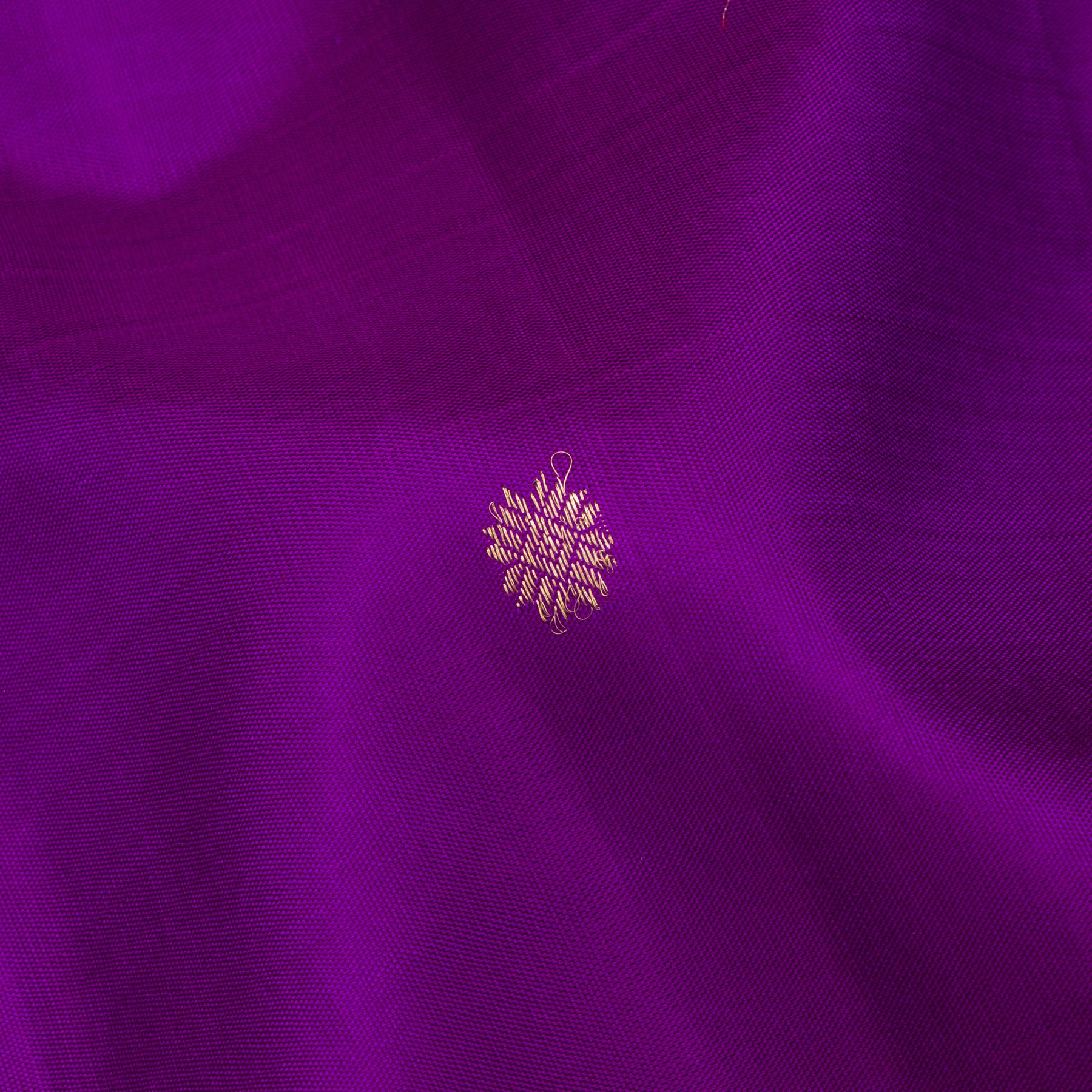 Kanakavalli Kanjivaram Silk Sari 25-599-HS001-02534 - Fabric View