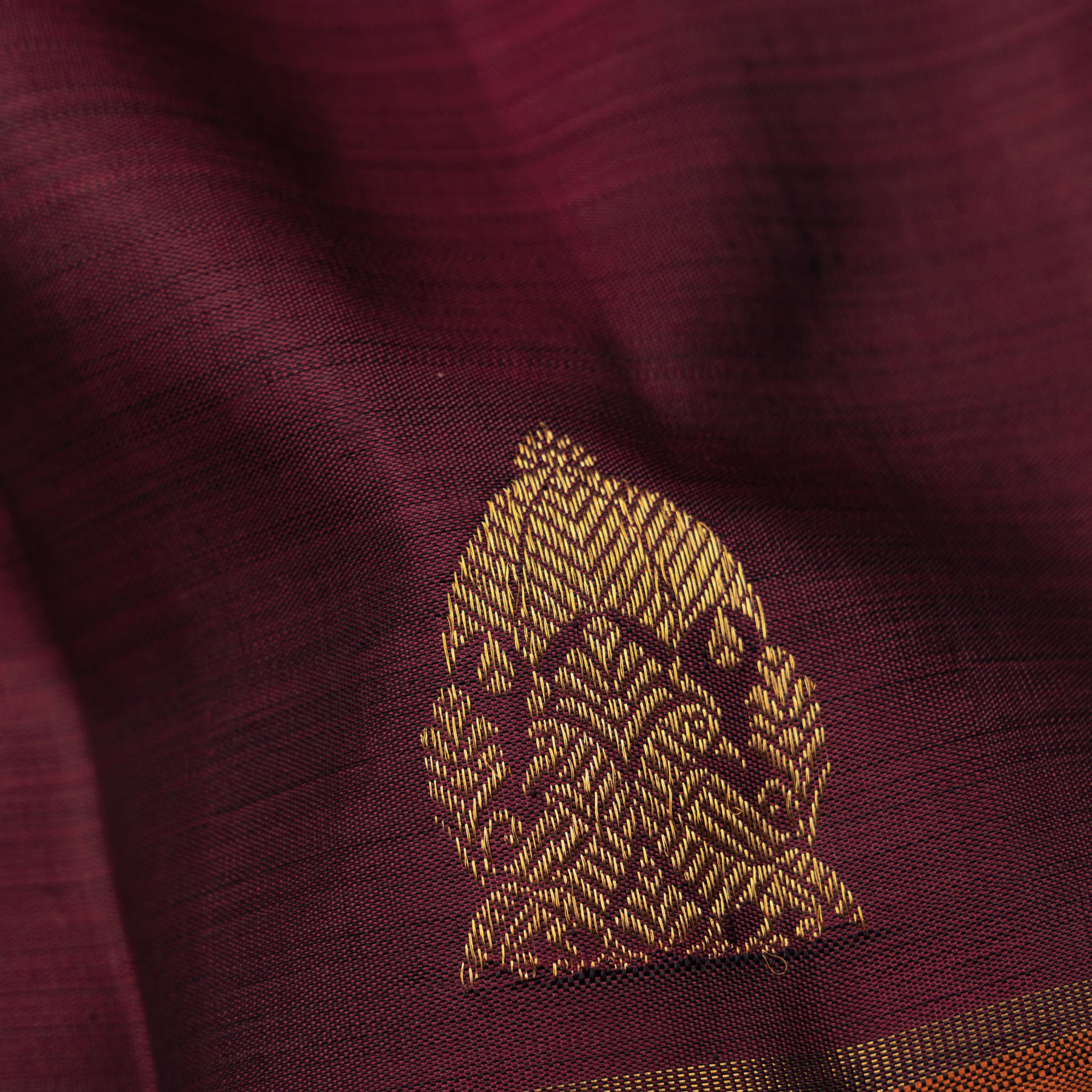 Kanakavalli Kanjivaram Silk Sari 25-599-HS001-05640 - Fabric View