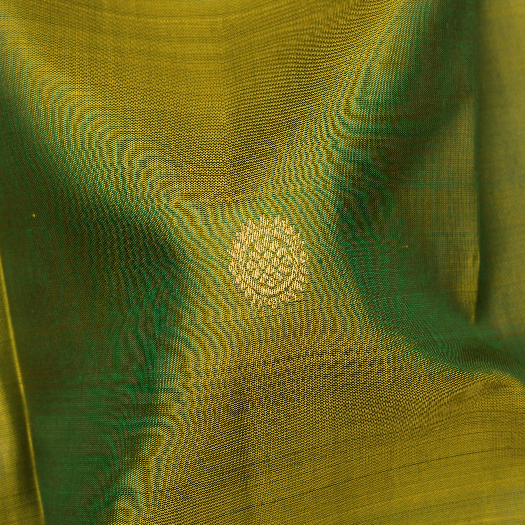 Kanakavalli Kanjivaram Silk Sari 25-599-HS001-06693 - Fabric View