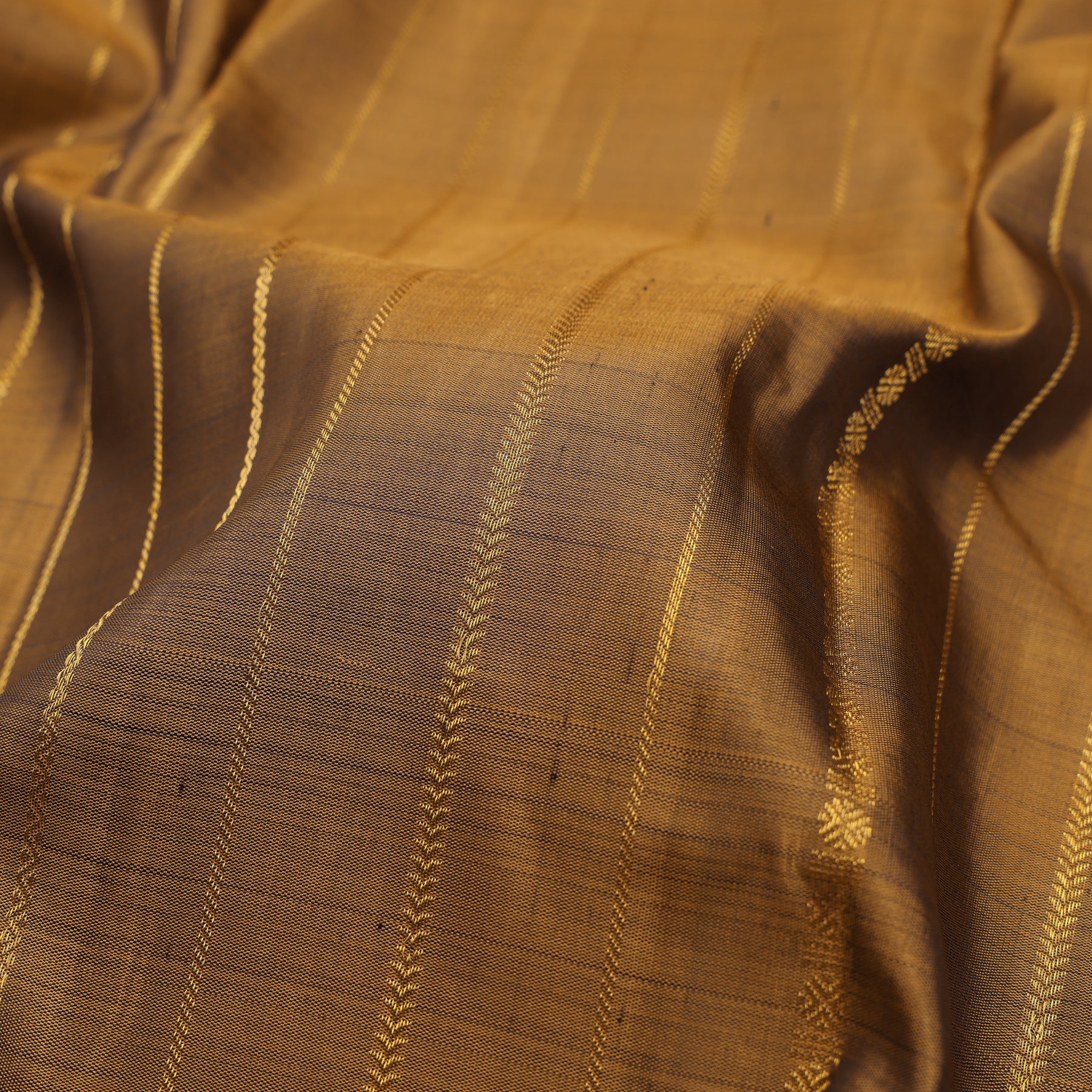 Kanakavalli Kanjivaram Silk Sari 25-599-HS001-07597 - Fabric View