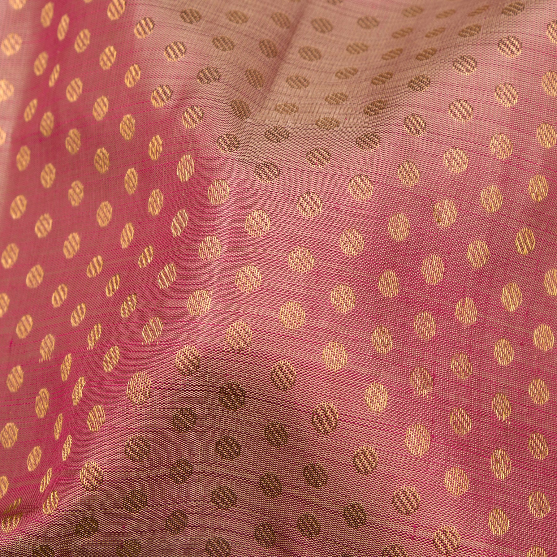 Kanakavalli Kanjivaram Silk Sari 25-599-HS001-07617 - Fabric View