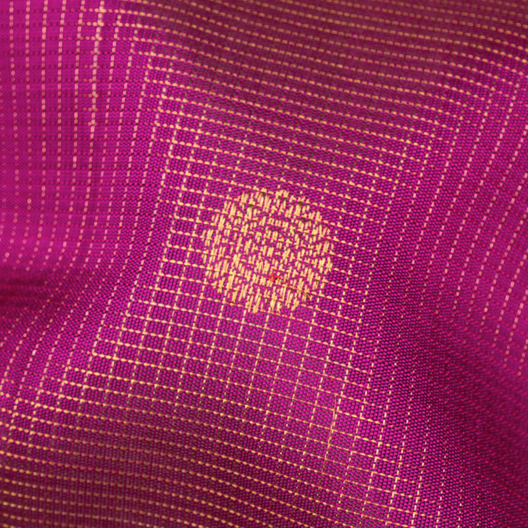 Kanakavalli Kanjivaram Silk Sari 25-599-HS001-07665 - Fabric View