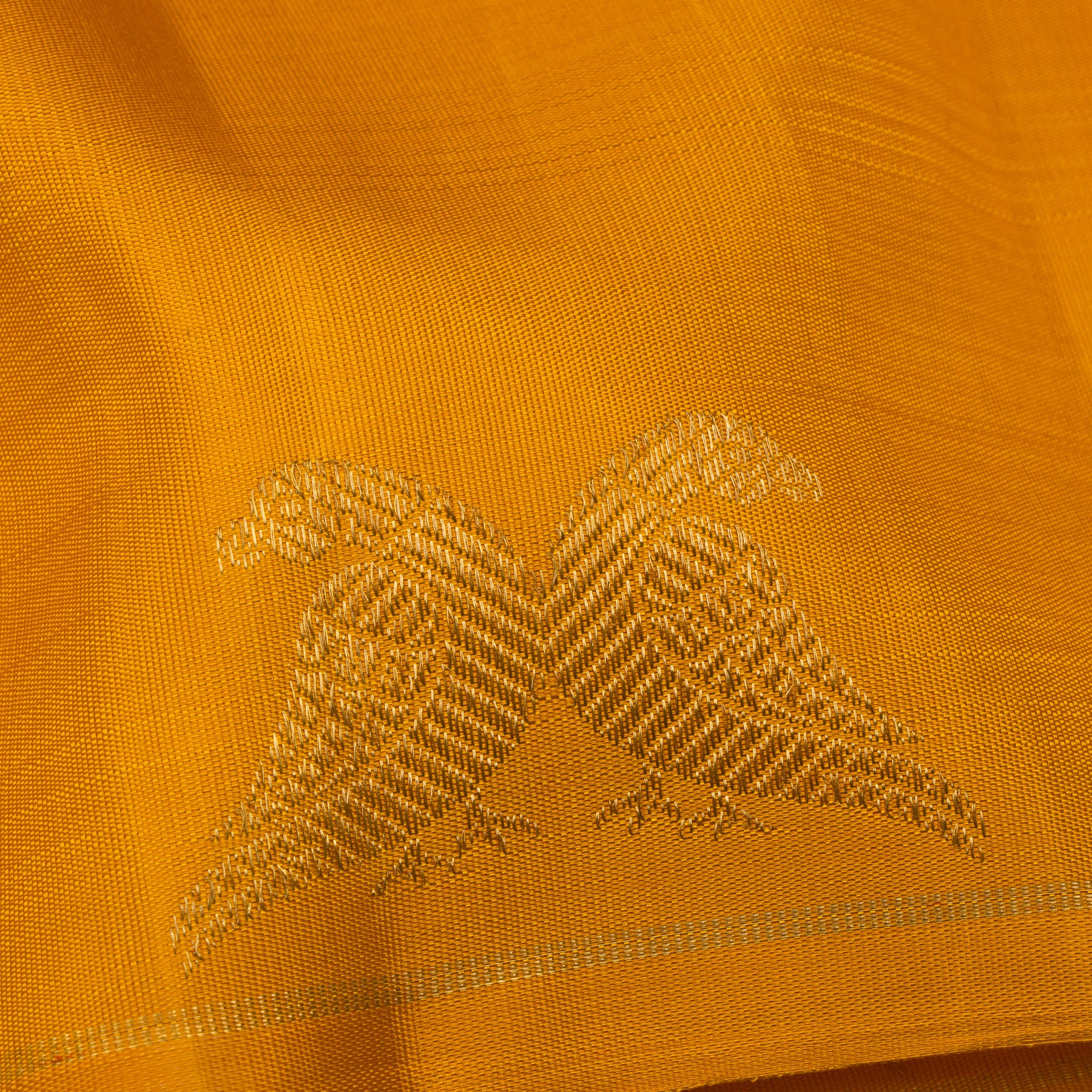 Kanakavalli Kanjivaram Silk Sari 25-599-HS001-00284 - Fabric View