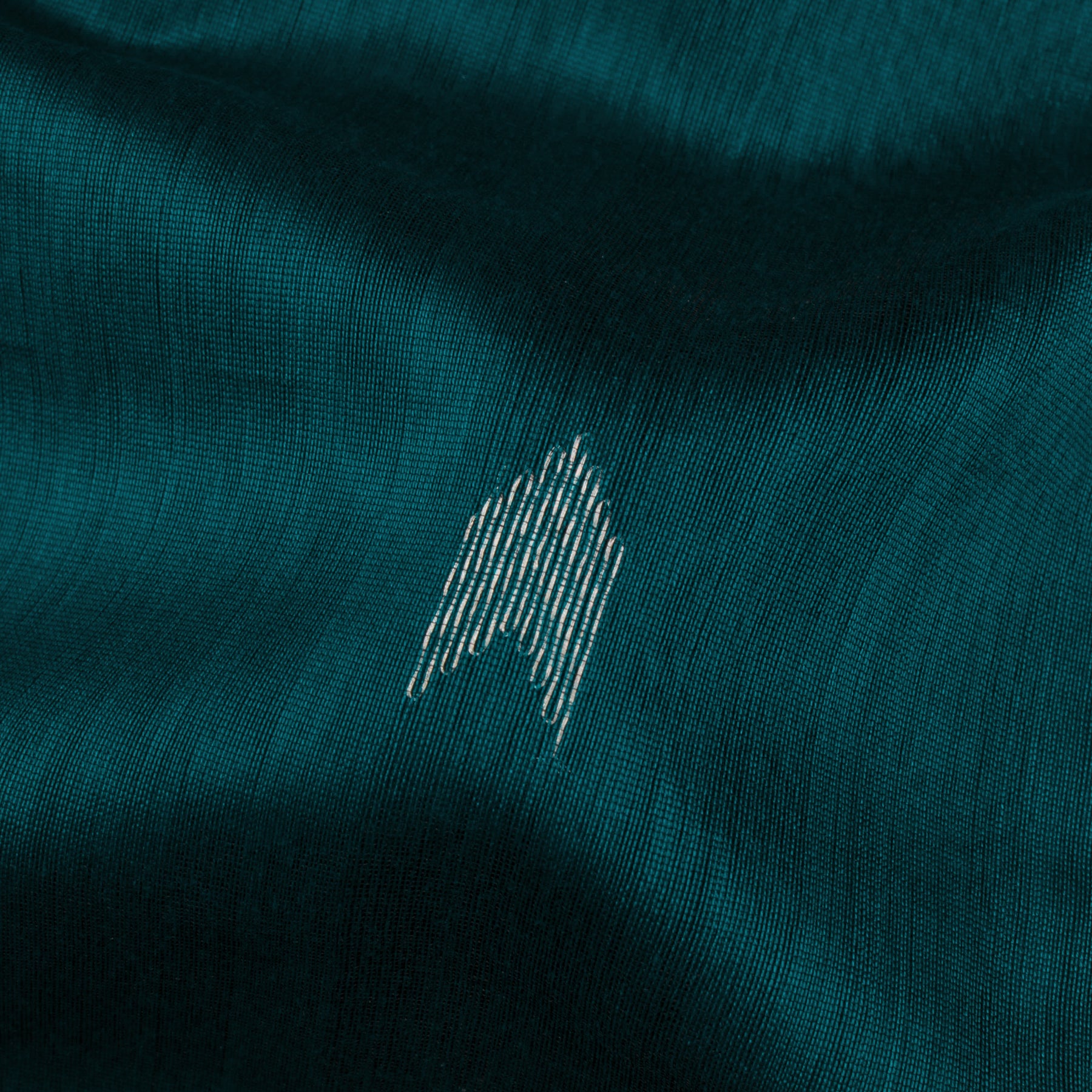 Kanakavalli Silk/Cotton Sari 25-610-HS005-04071 - Fabric View