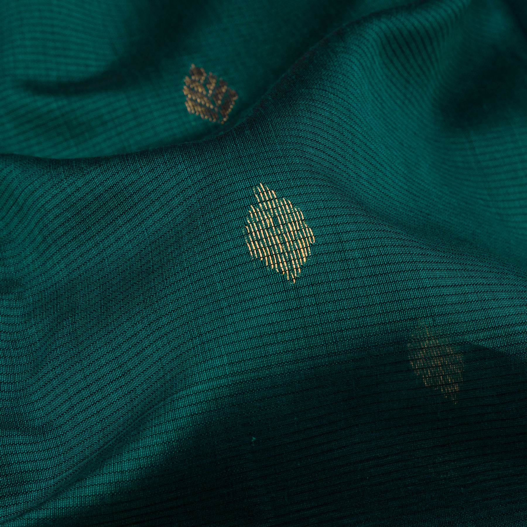Kanakavalli Silk/Cotton Sari 25-610-HS005-07868 - Fabric View