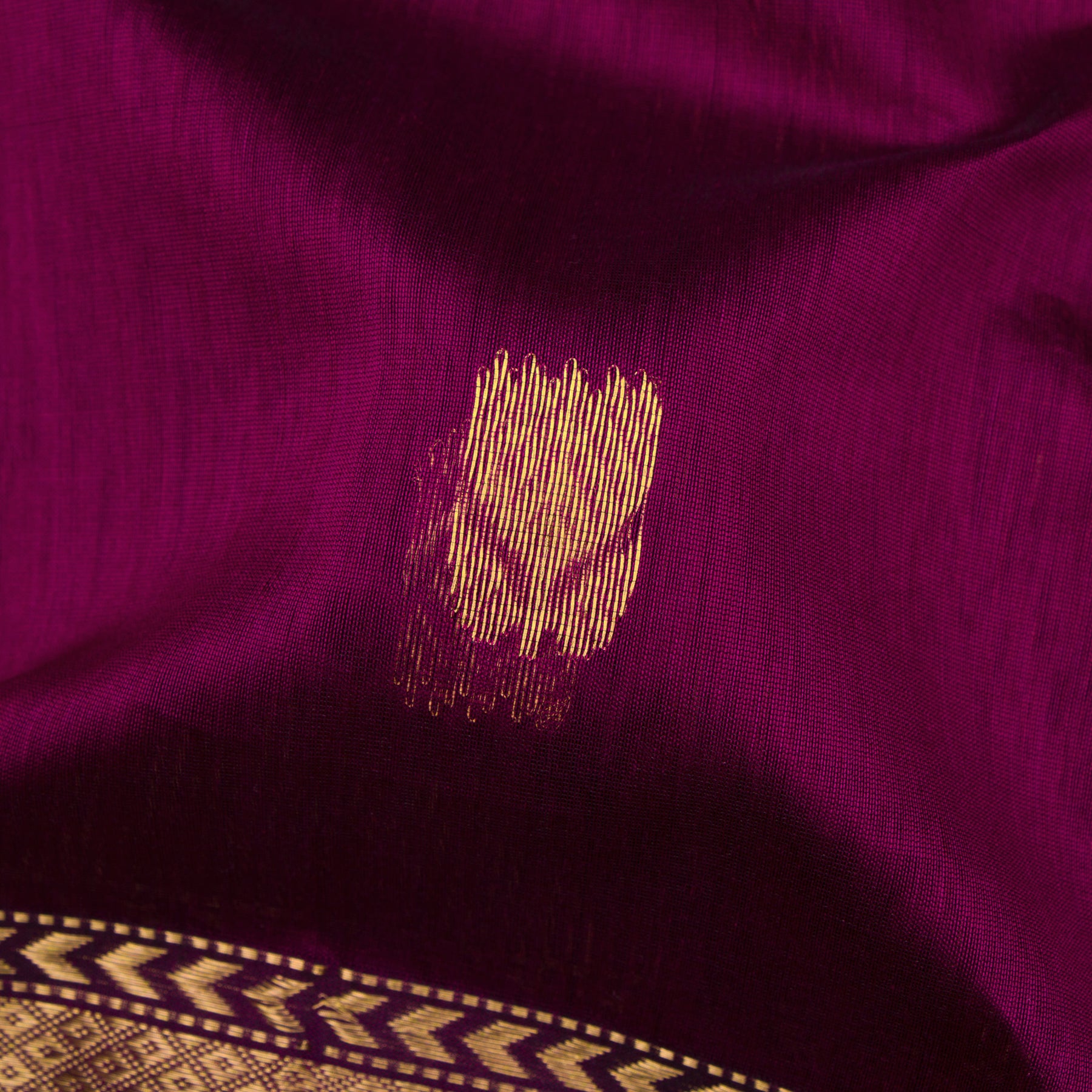 Kanakavalli Silk/Cotton Sari 25-610-HS005-10462 - Fabric View