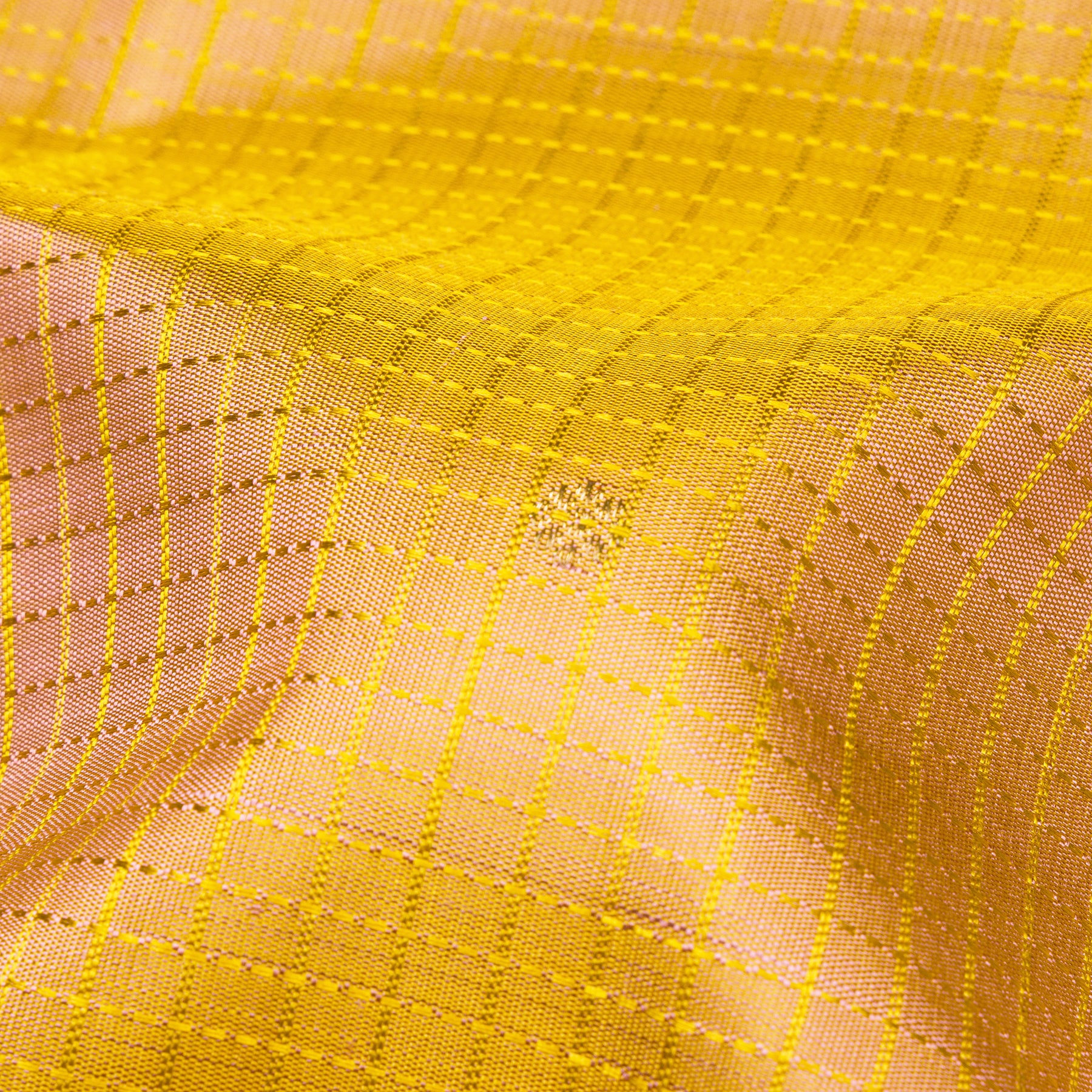 Kanakavalli Kanjivaram Silk Sari 25-611-HS001-02118 - Fabric View