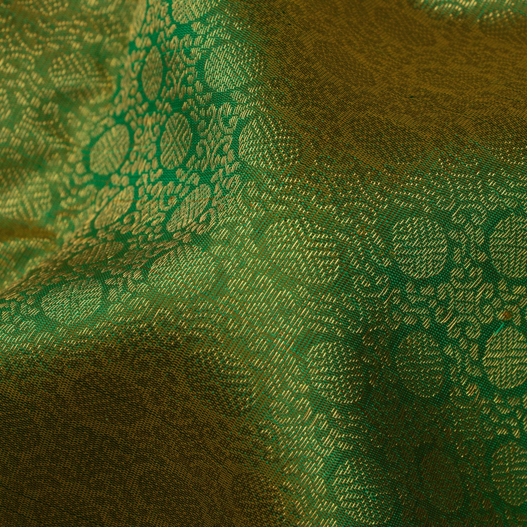 Kanakavalli Kanjivaram Silk Sari 25-611-HS001-04596 - Fabric View