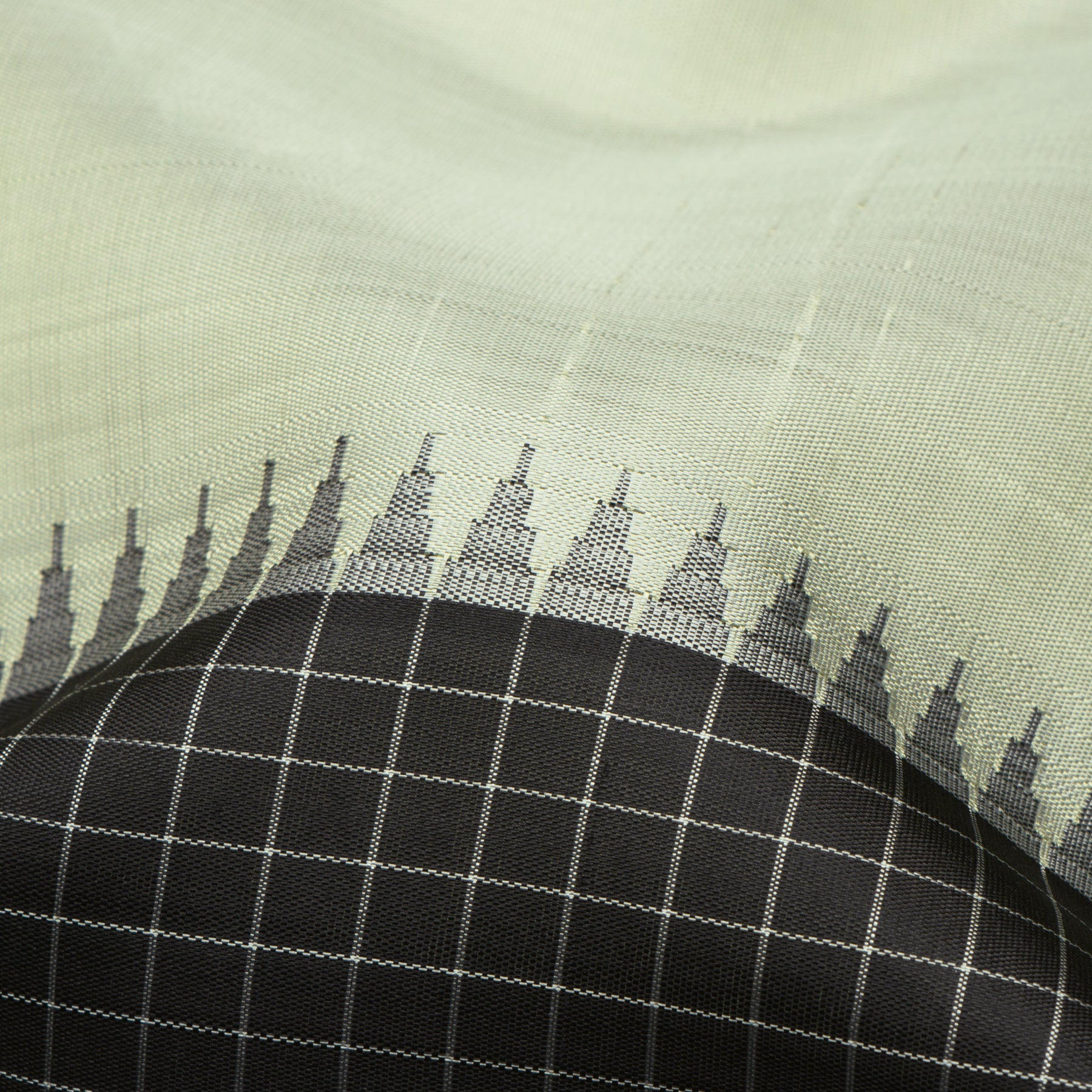 Kanakavalli Kanjivaram Silk Sari 25-611-HS001-08671 - Fabric View