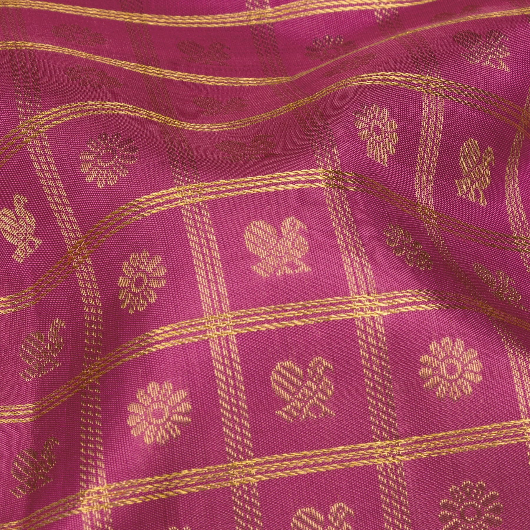 Kanakavalli Kanjivaram Silk Sari 25-611-HS001-08775 - Fabric View